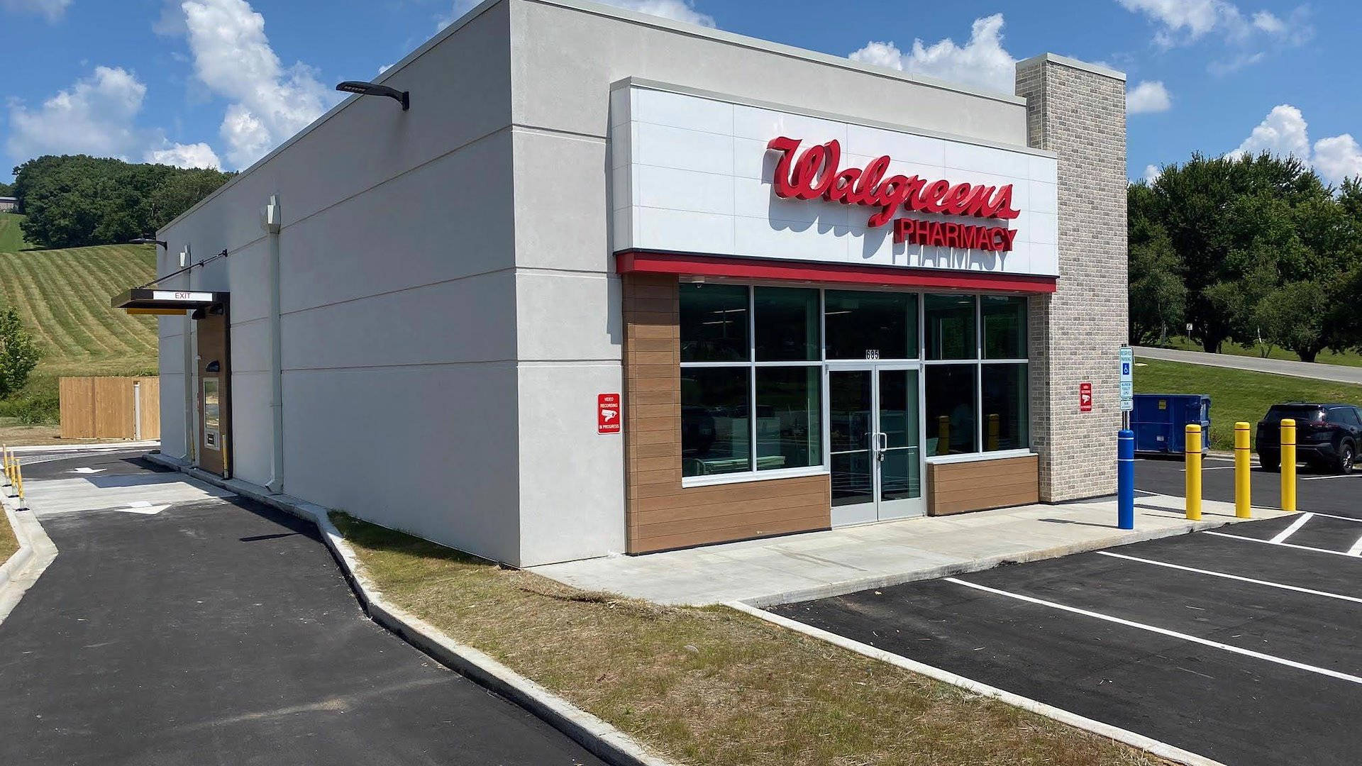 Walgreens, pharmacy building, red signage, Full HD Desktop Wallpaper