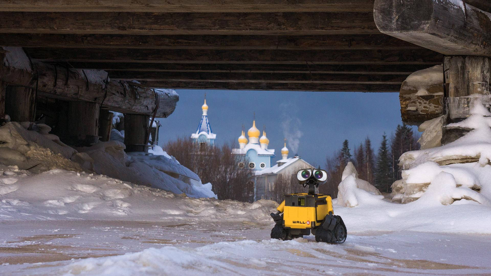 Wall E, yellow robot, big eyes, Full HD Desktop Wallpaper
