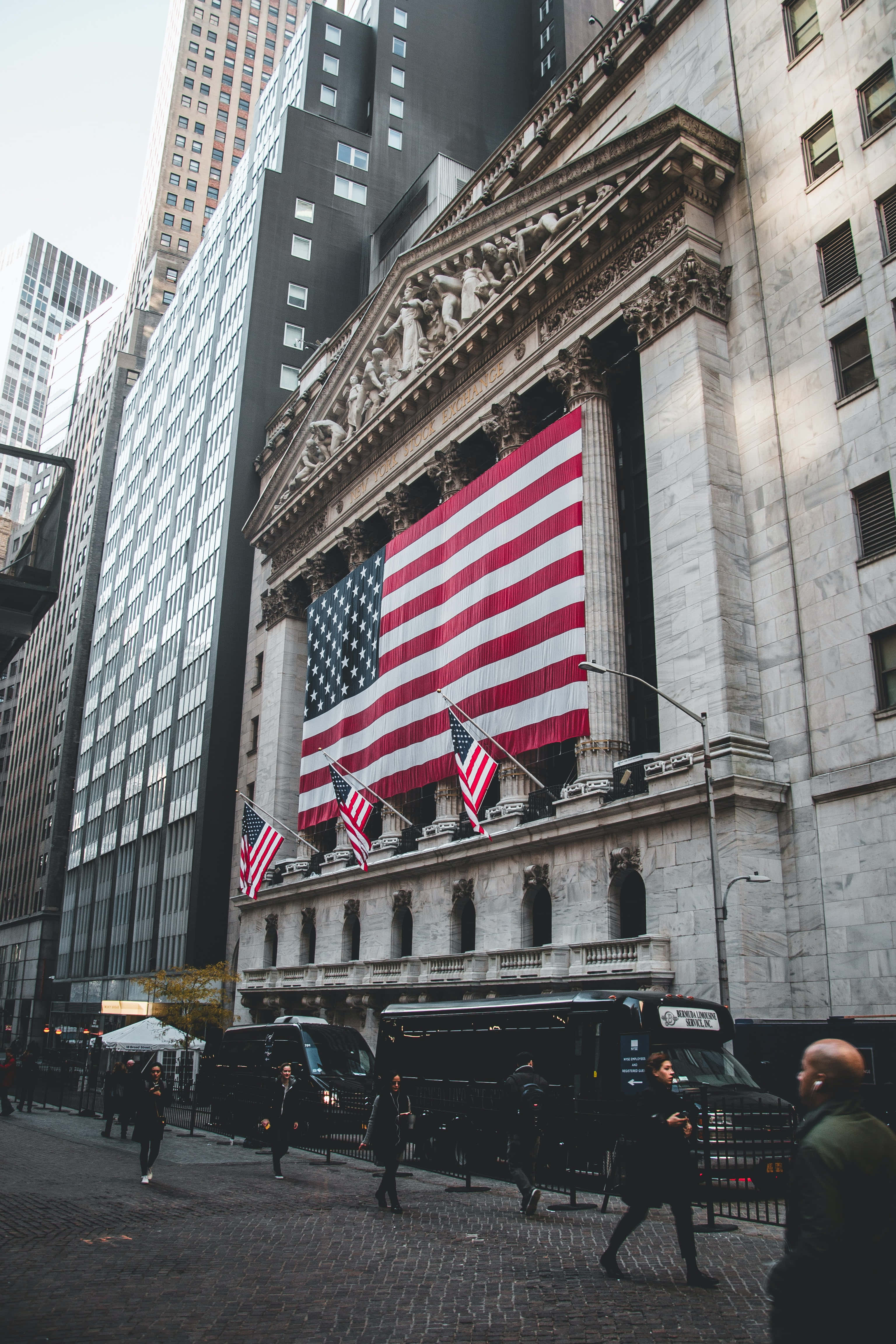 Wall Street, neoclassical building, American flag, 4K Phone Wallpaper