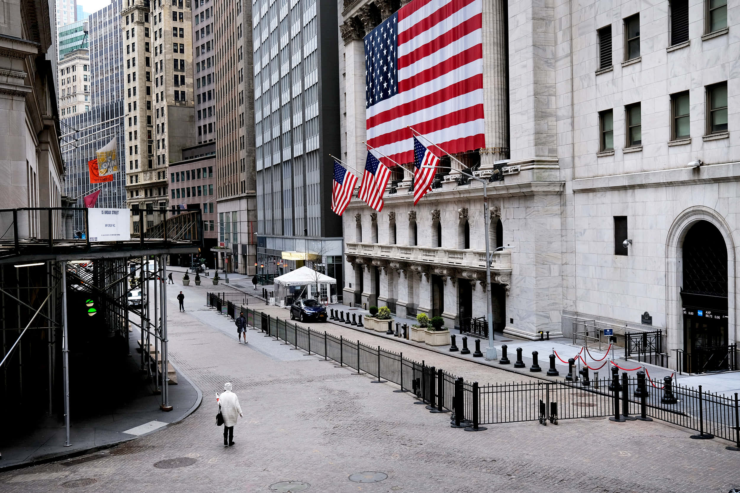 Wall Street, cobblestone street, towering skyscrapers, Full HD Desktop Wallpaper