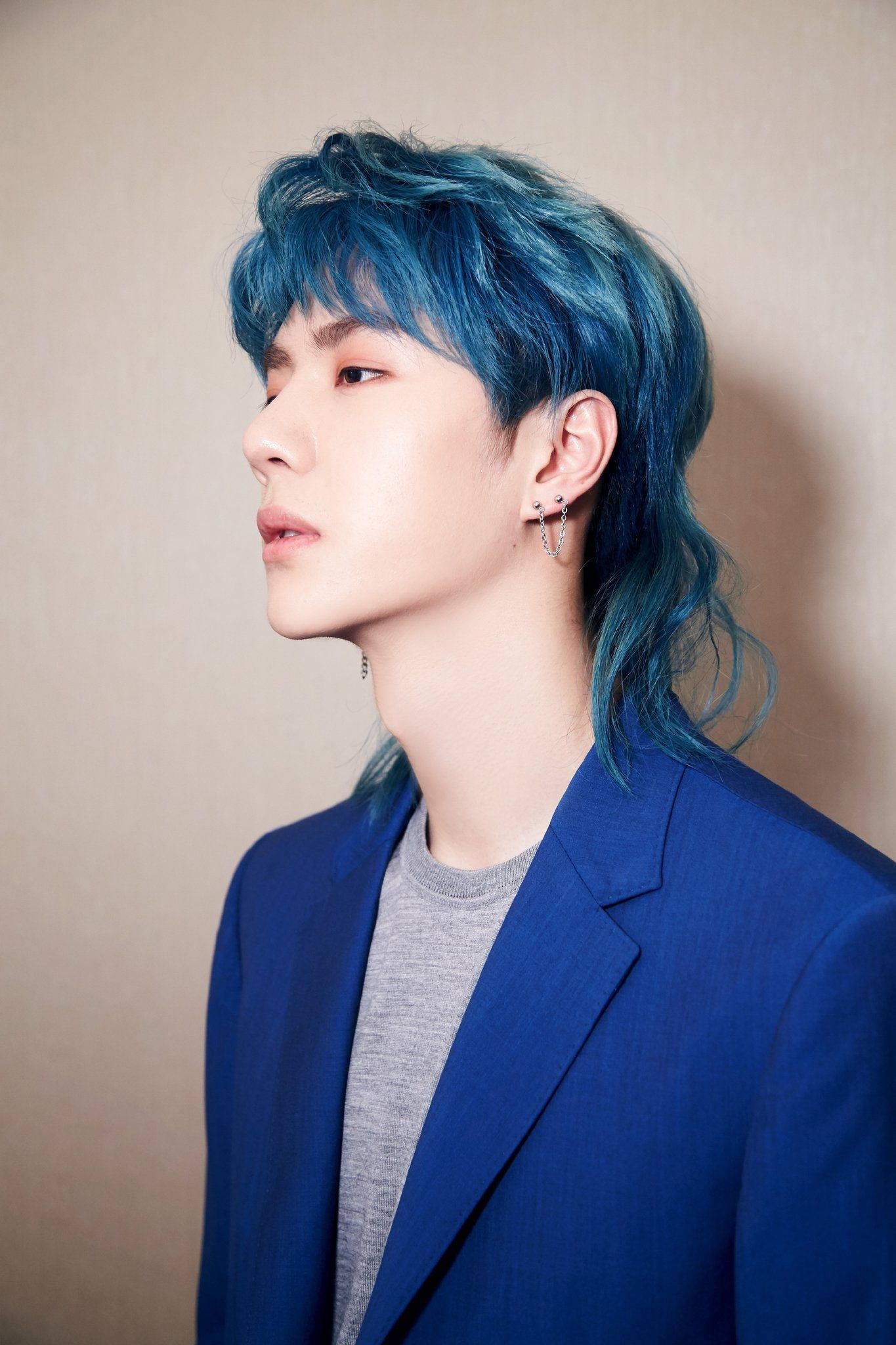 Wang Yibo, blue mullet, vibrant blue hair, Full HD Phone Wallpaper