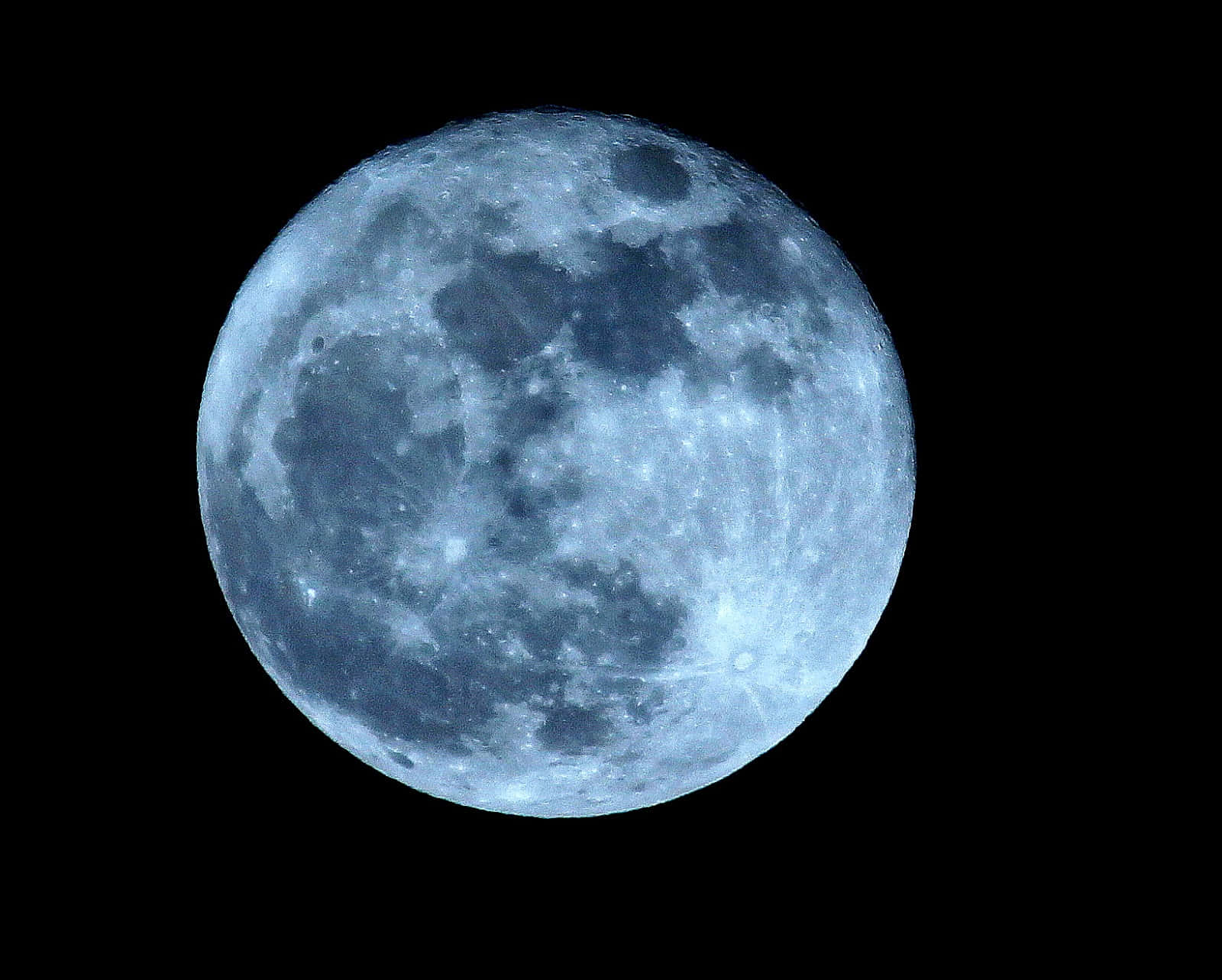 waning gibbous moon, blue-tinted, stark black sky, HD Desktop Wallpaper
