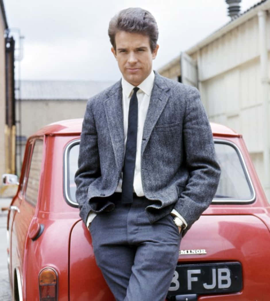 Warren Beatty, grey tweed suit, vintage red Mini Minor, SD Phone Wallpaper