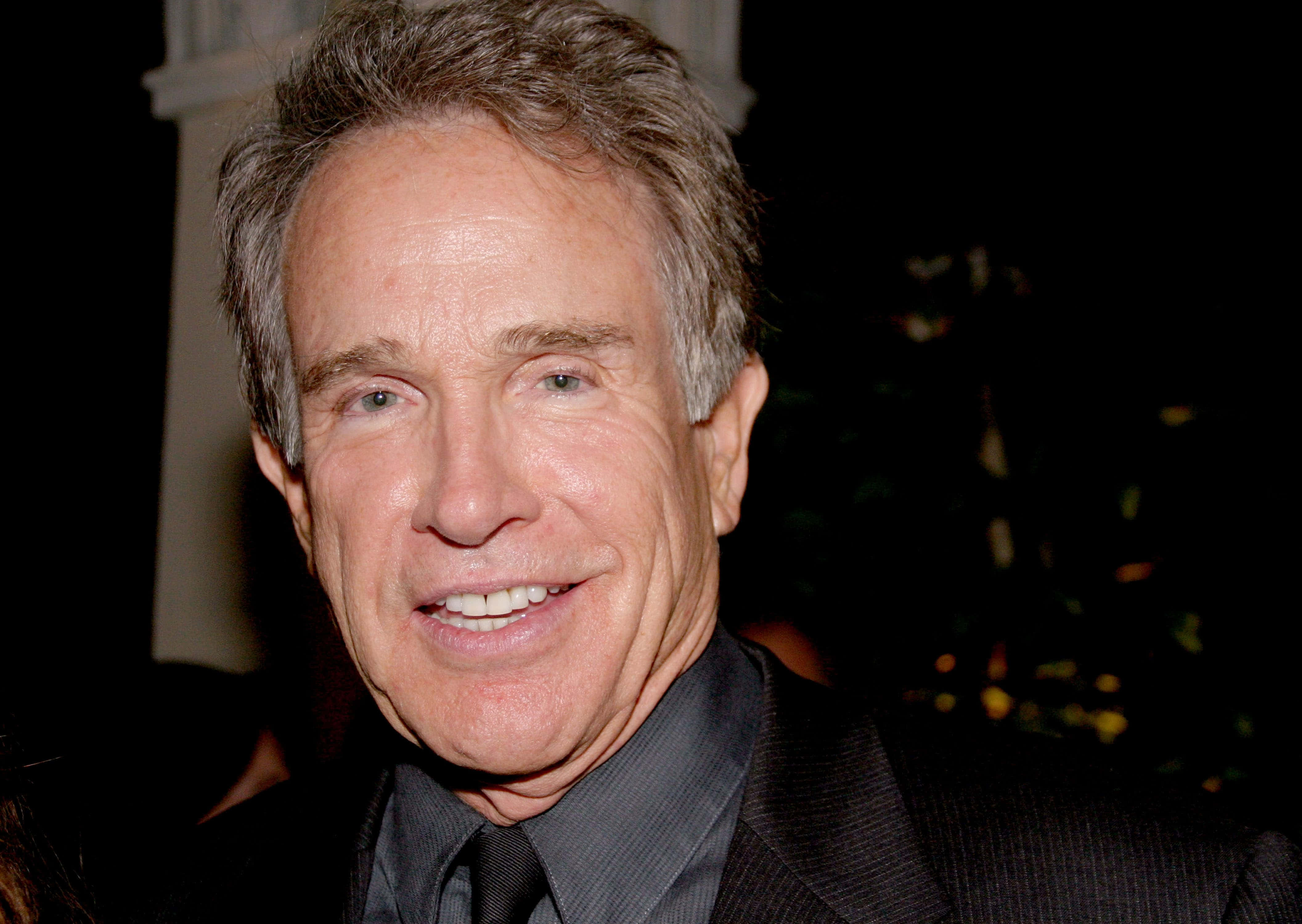 Warren Beatty, black-and-white portrait, middle-aged man, 4K Desktop Wallpaper