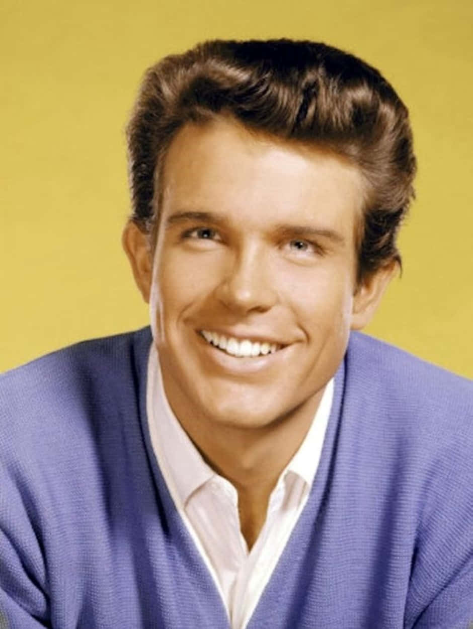 Warren Beatty, blue sweater, white shirt, SD Phone Wallpaper
