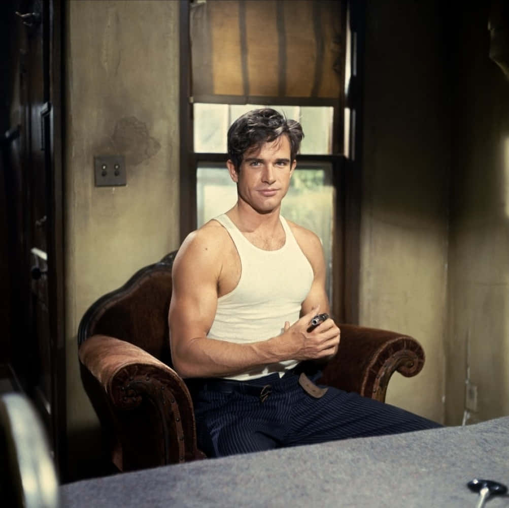 Warren Beatty, white tank top, vintage leather armchair, SD Desktop Wallpaper