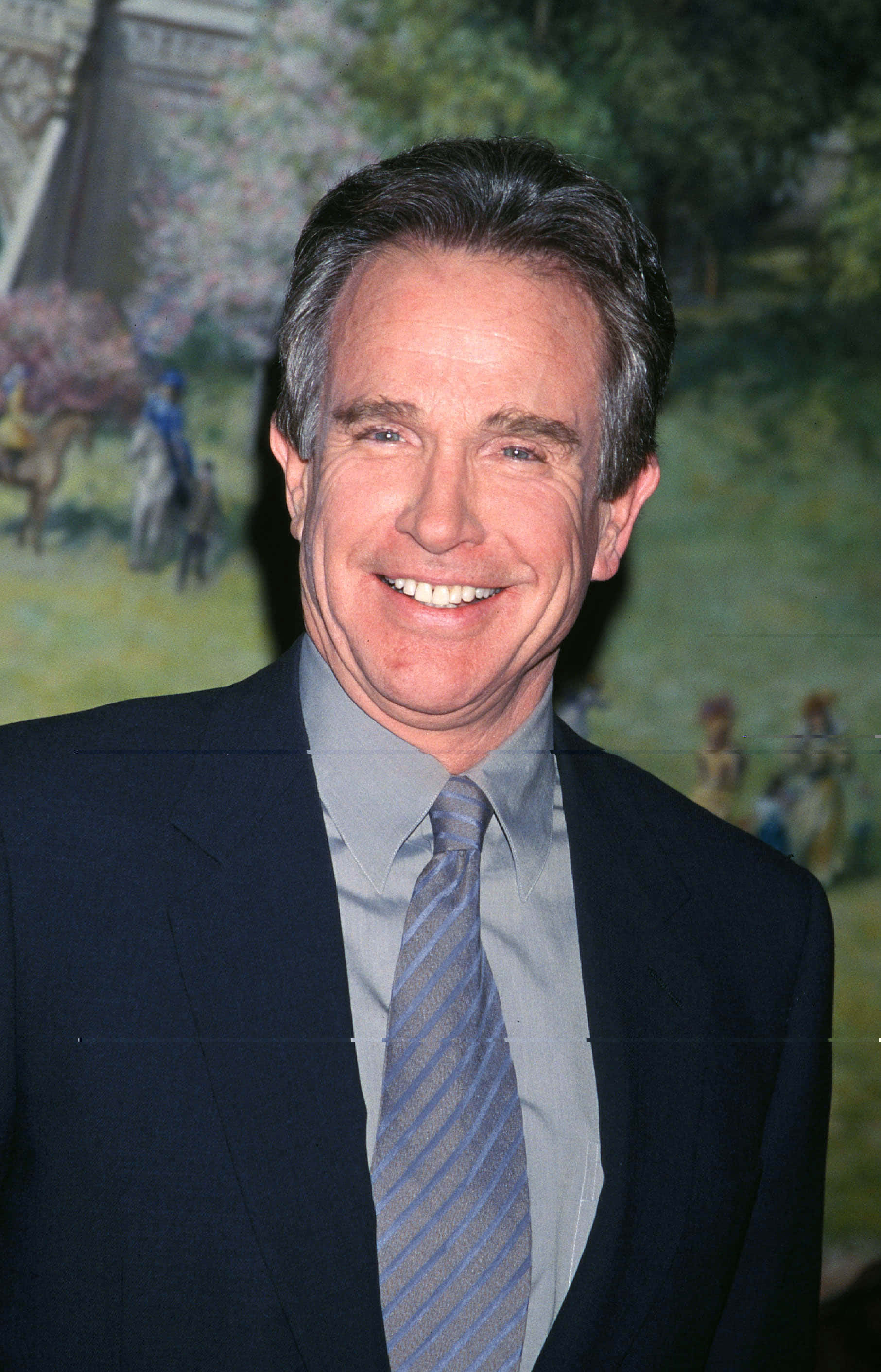 Warren Beatty, classic black suit, striped tie, 2K Phone Wallpaper