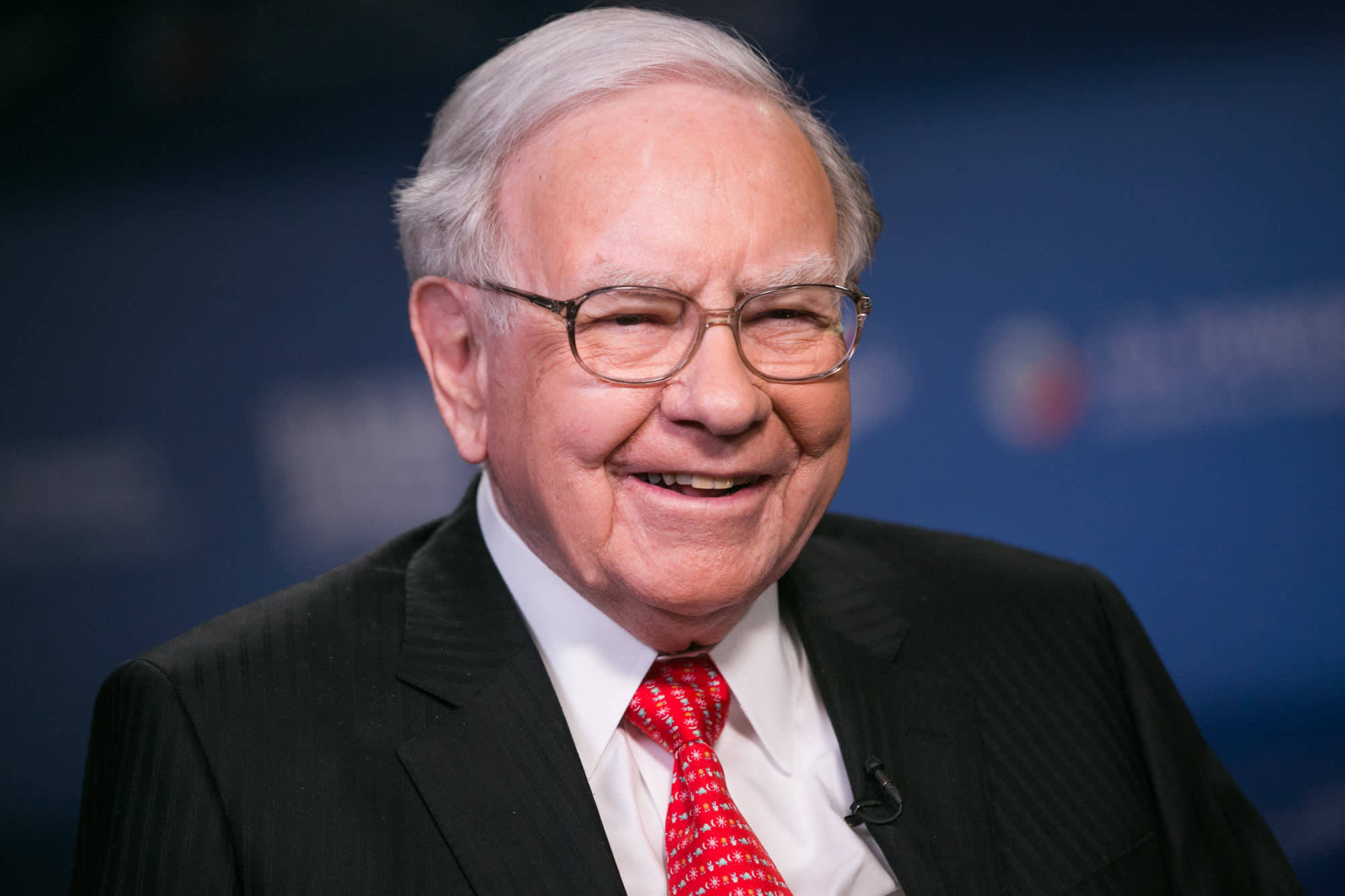 Warren Buffett, black suit, red patterned tie, Full HD Desktop Wallpaper