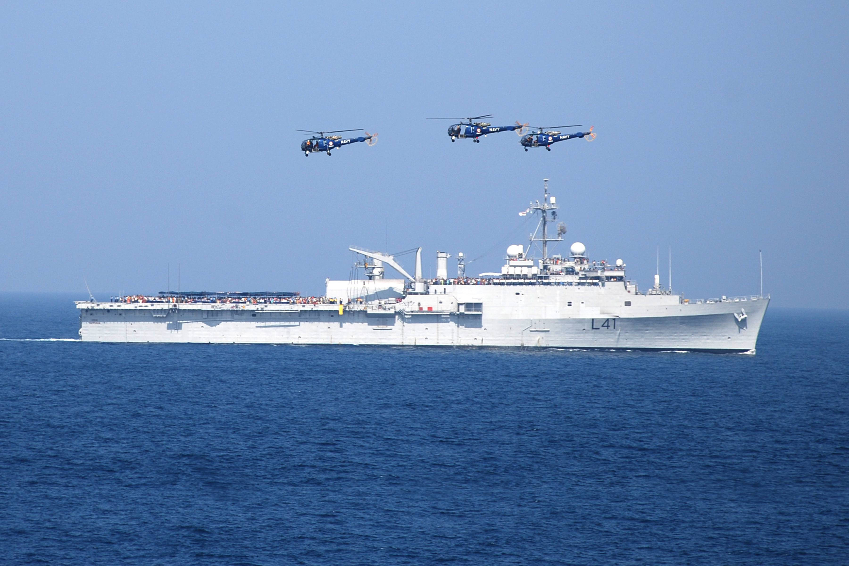 Warship, hovering helicopters, deep blue ocean, 2K Desktop Wallpaper