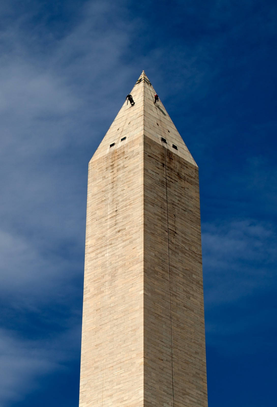 Washington Monument, deep blue sky, wispy clouds, HD Phone Wallpaper