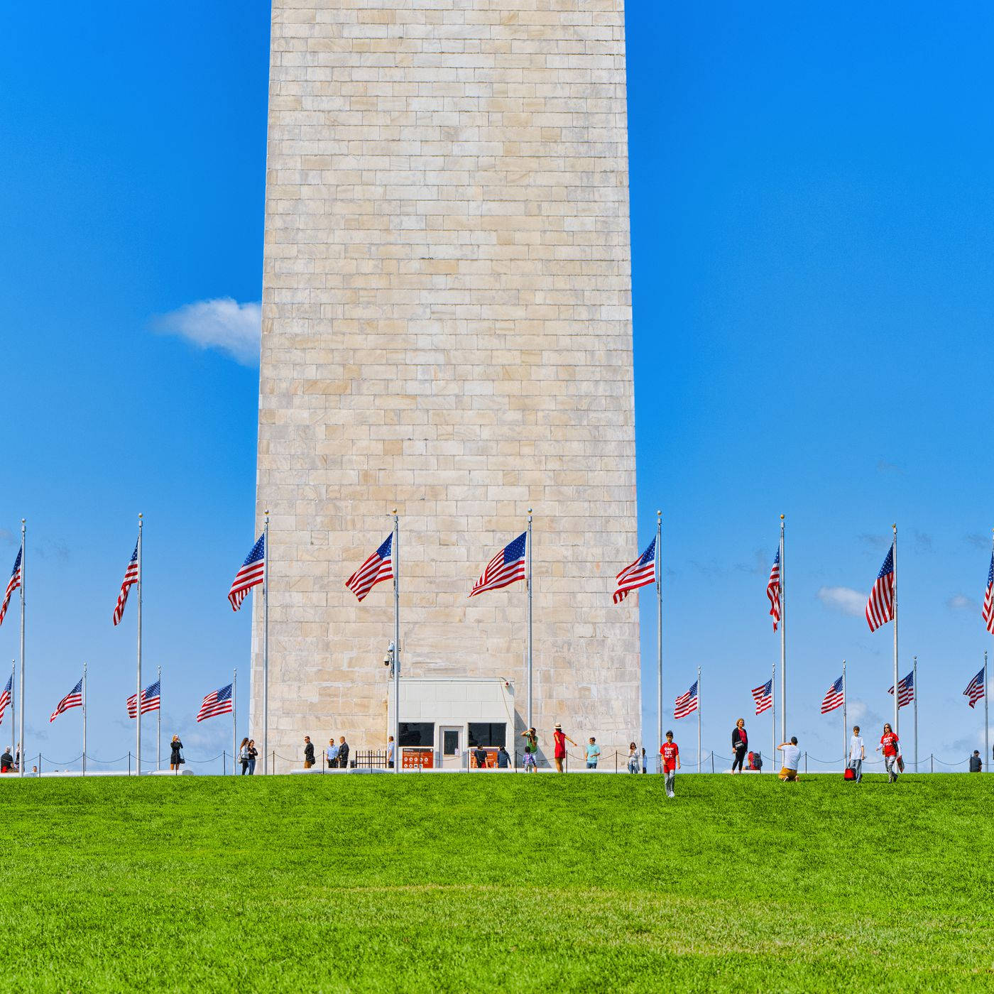 Washington Monument, bright base, clear blue sky, HD Desktop Wallpaper