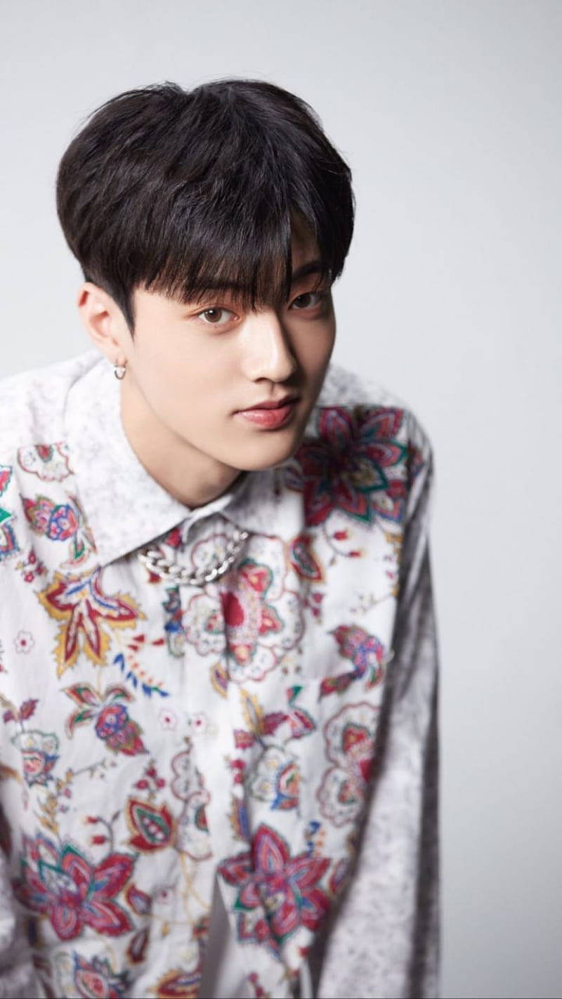 Watanabe Haruto, early debut photo, floral patterned shirt, HD Phone Wallpaper