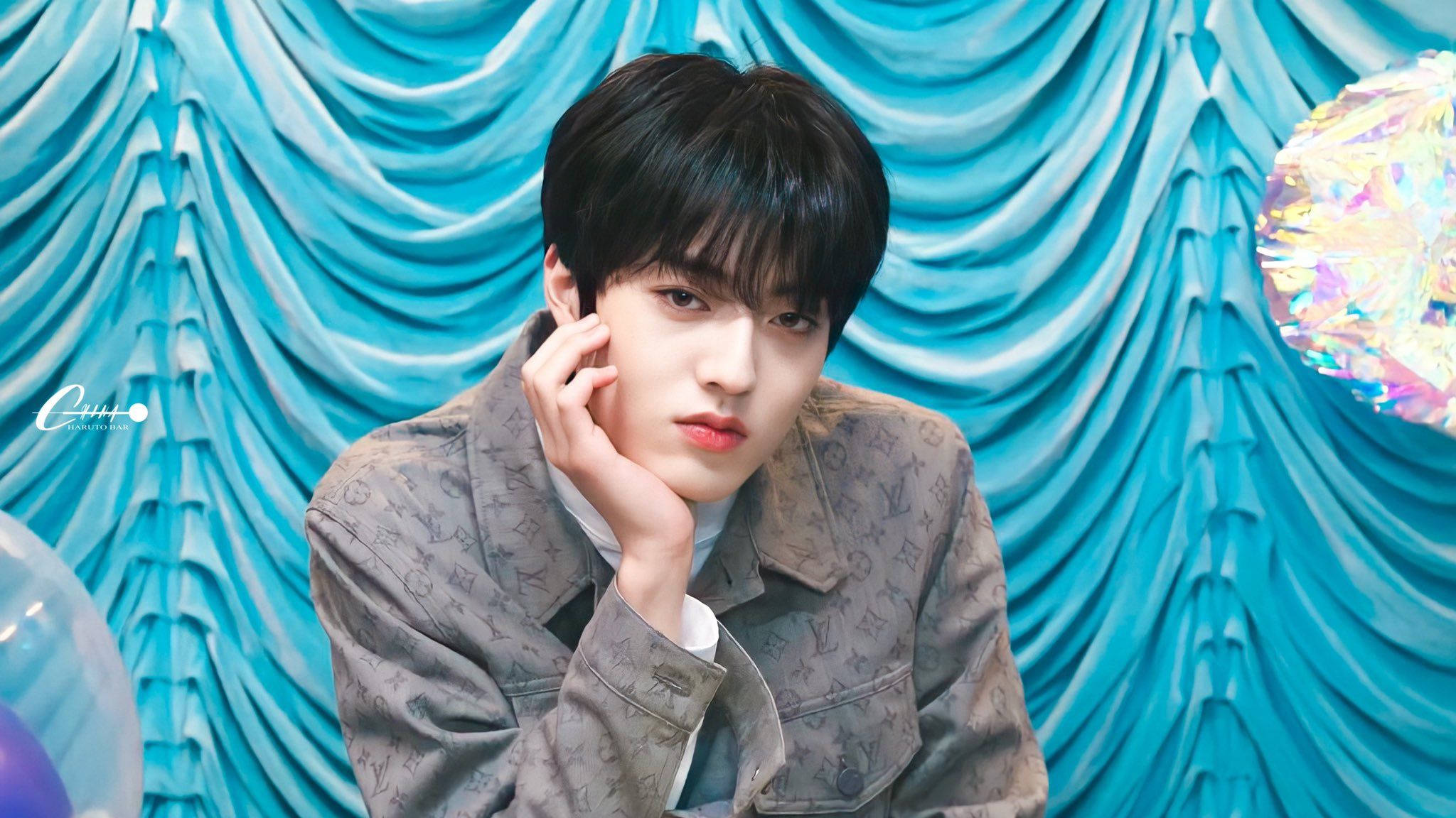 Watanabe Haruto, Japanese idol, patterned jacket, Full HD Desktop Wallpaper