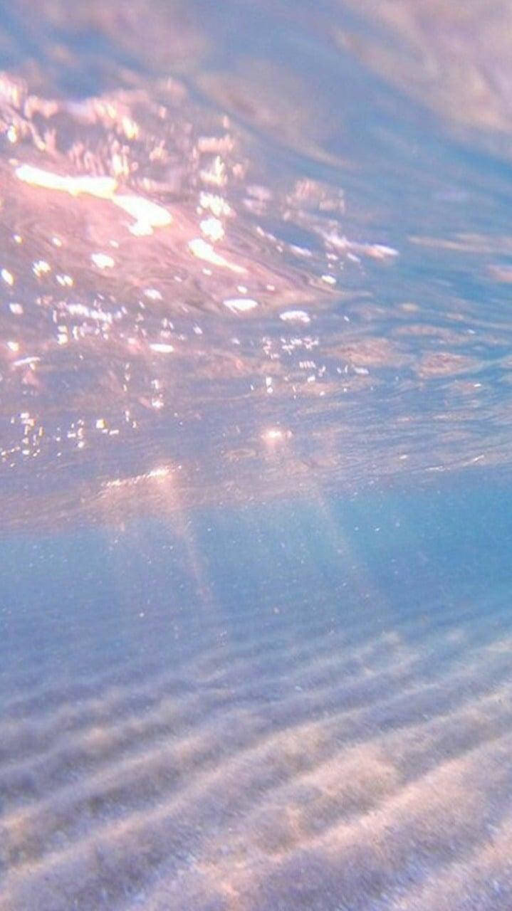 Sunlight, clear blue water, shimmering rays, HD Phone Wallpaper