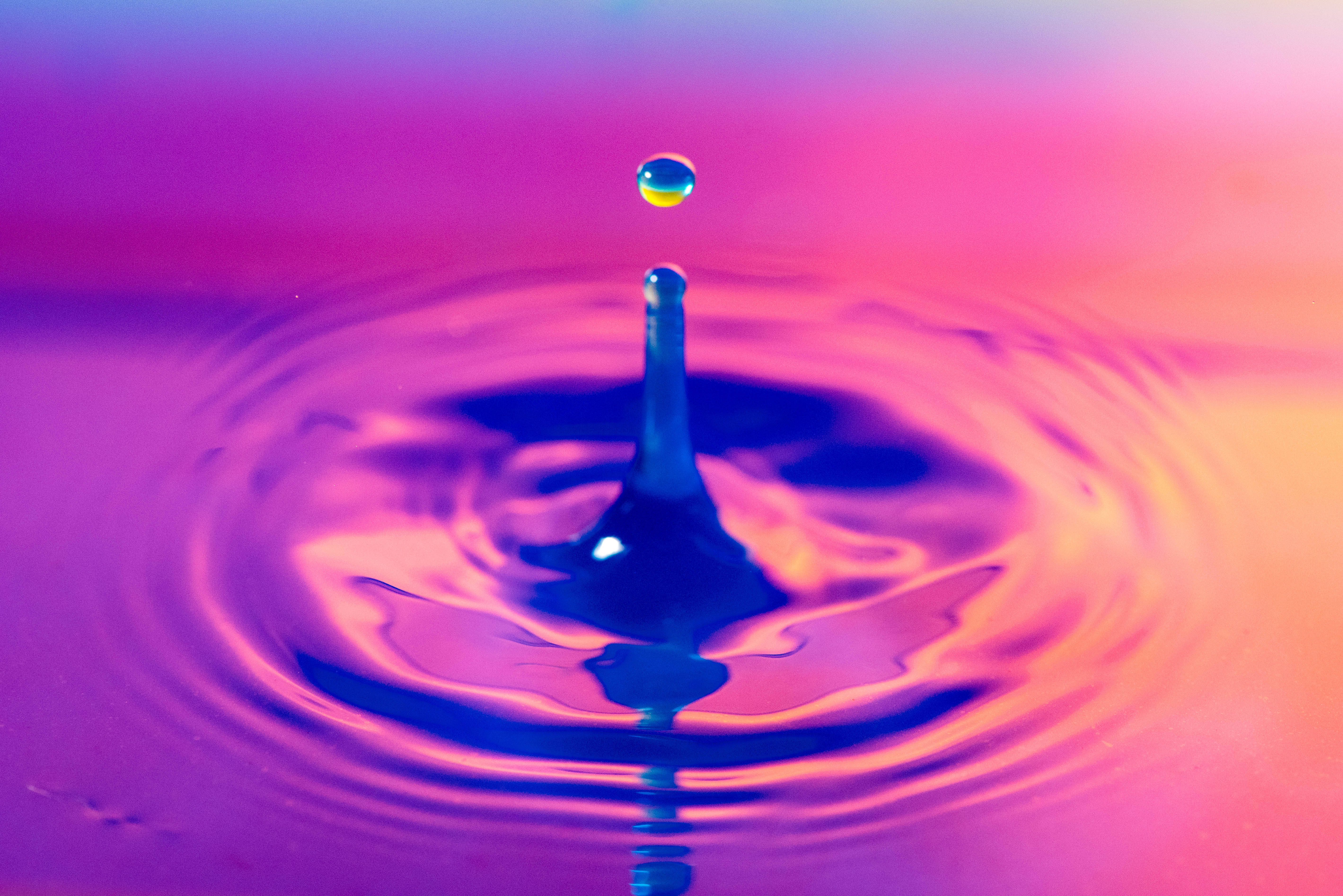 neon pink, blue hues, rippling pool, 5K Desktop Wallpaper