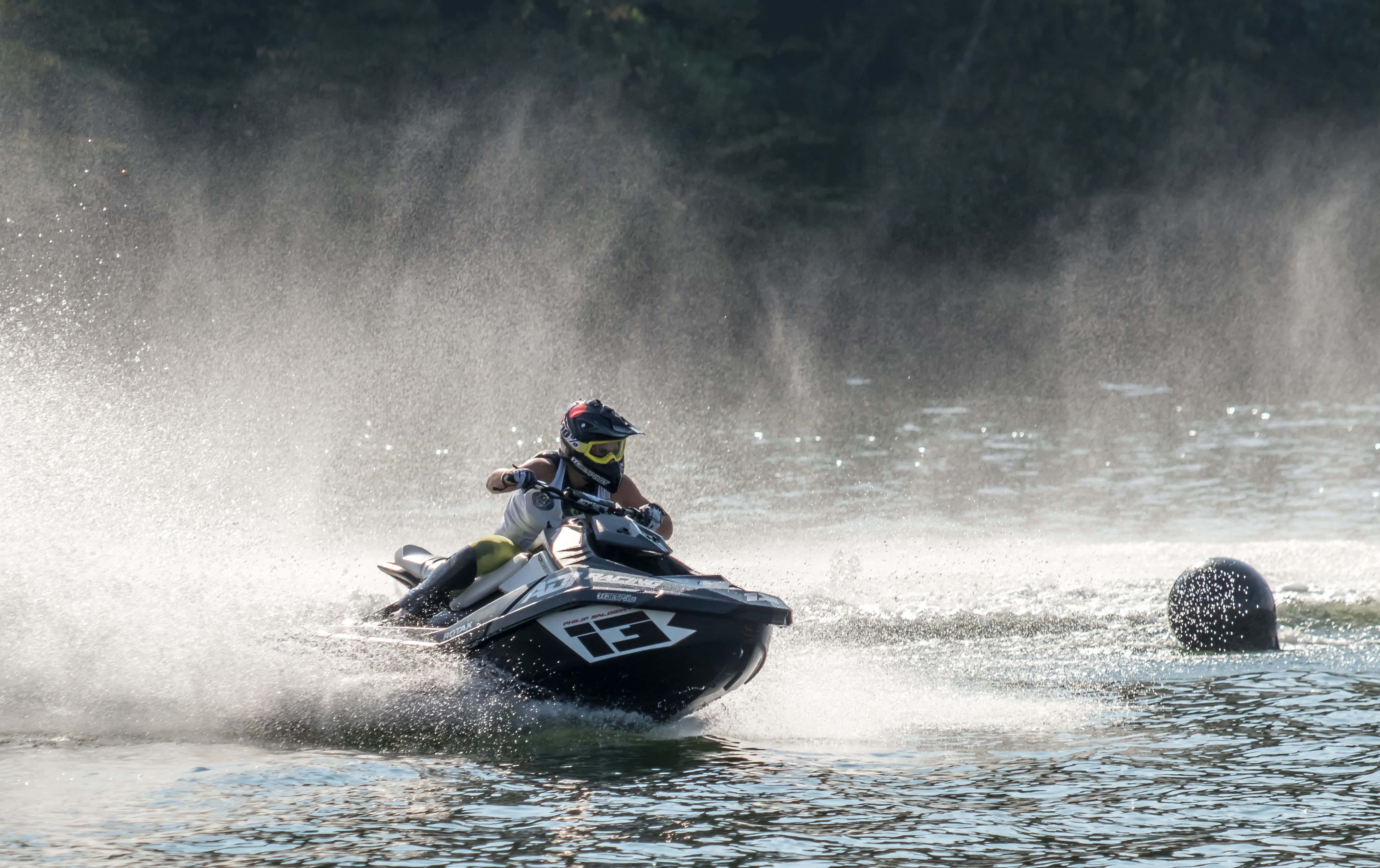 jet ski, crystal blue waters, sunlit water, 4K Desktop Wallpaper
