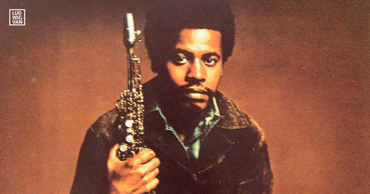 Wayne Shorter, saxophone, afro, SD Desktop Wallpaper