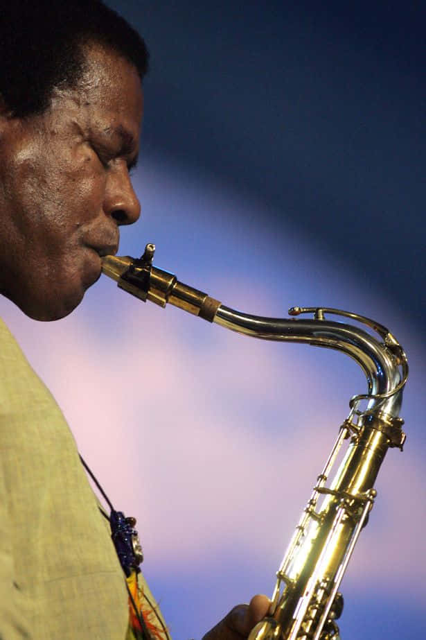 Wayne Shorter, golden saxophone, twilight sky, SD Phone Wallpaper