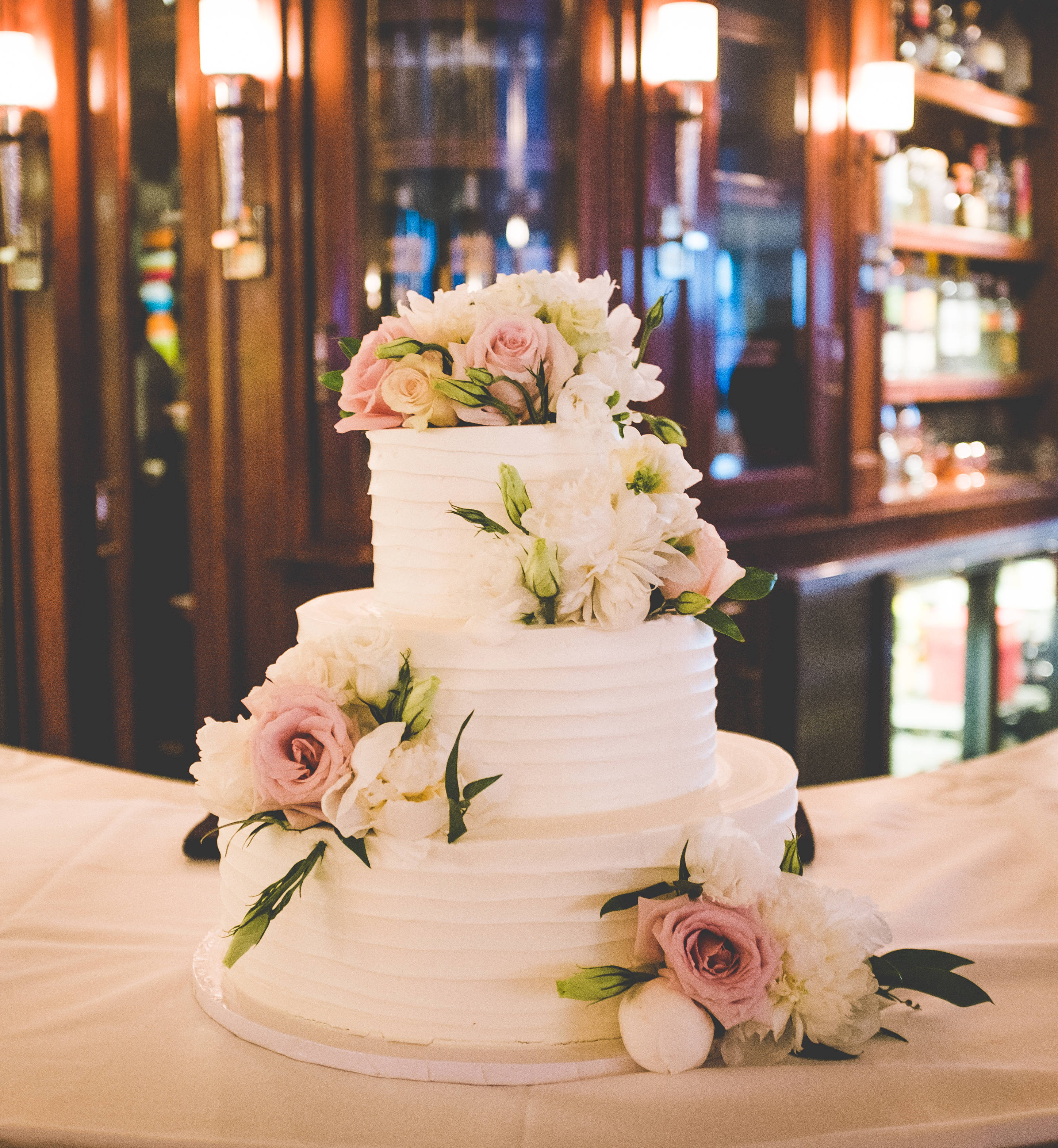 white textured floral wedding cake, three-tiered white wedding cake, pink and white roses, 2K Phone Wallpaper