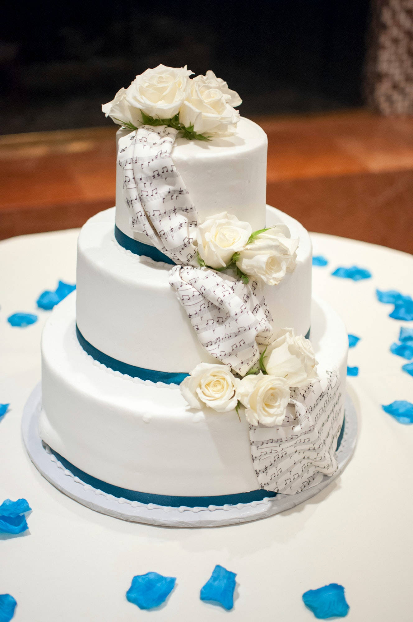 white rose, three-tiered, white wedding cake, Full HD Phone Wallpaper
