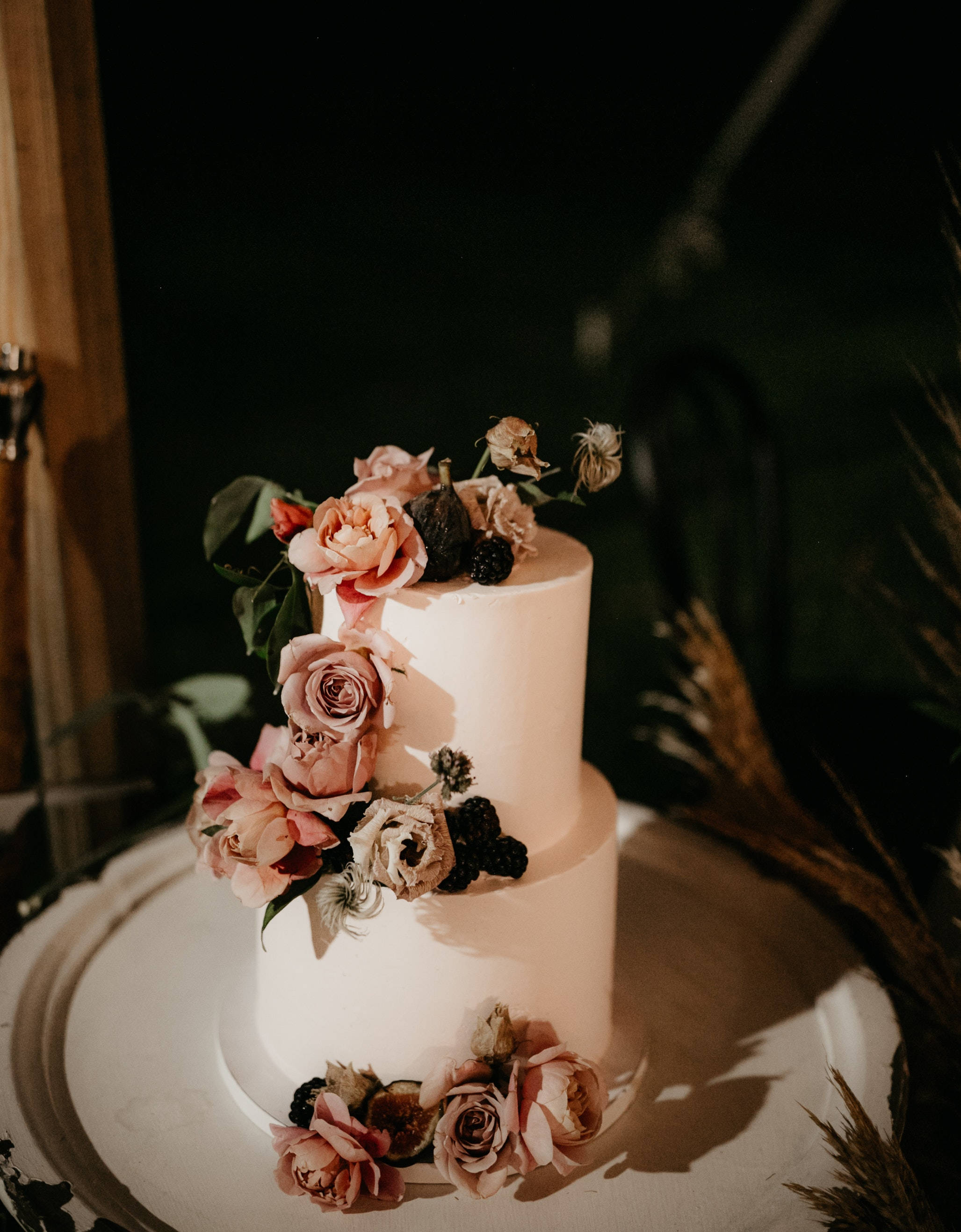 two tier chiffon petal wedding cake, white wedding cake, soft pink roses, 2K Phone Wallpaper