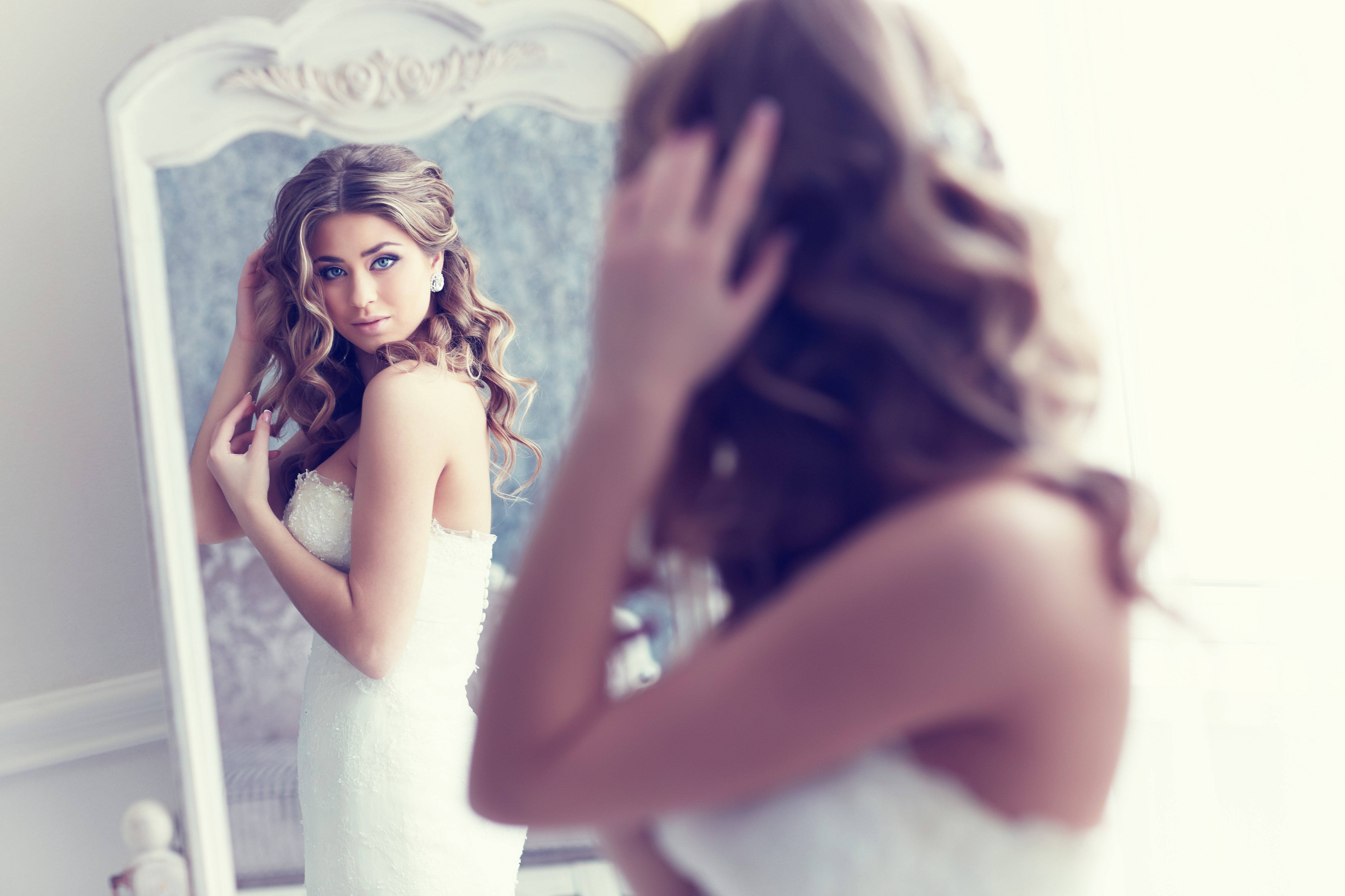 woman's reflection wedding dress, white gown, ornate mirror, 5K Desktop Wallpaper