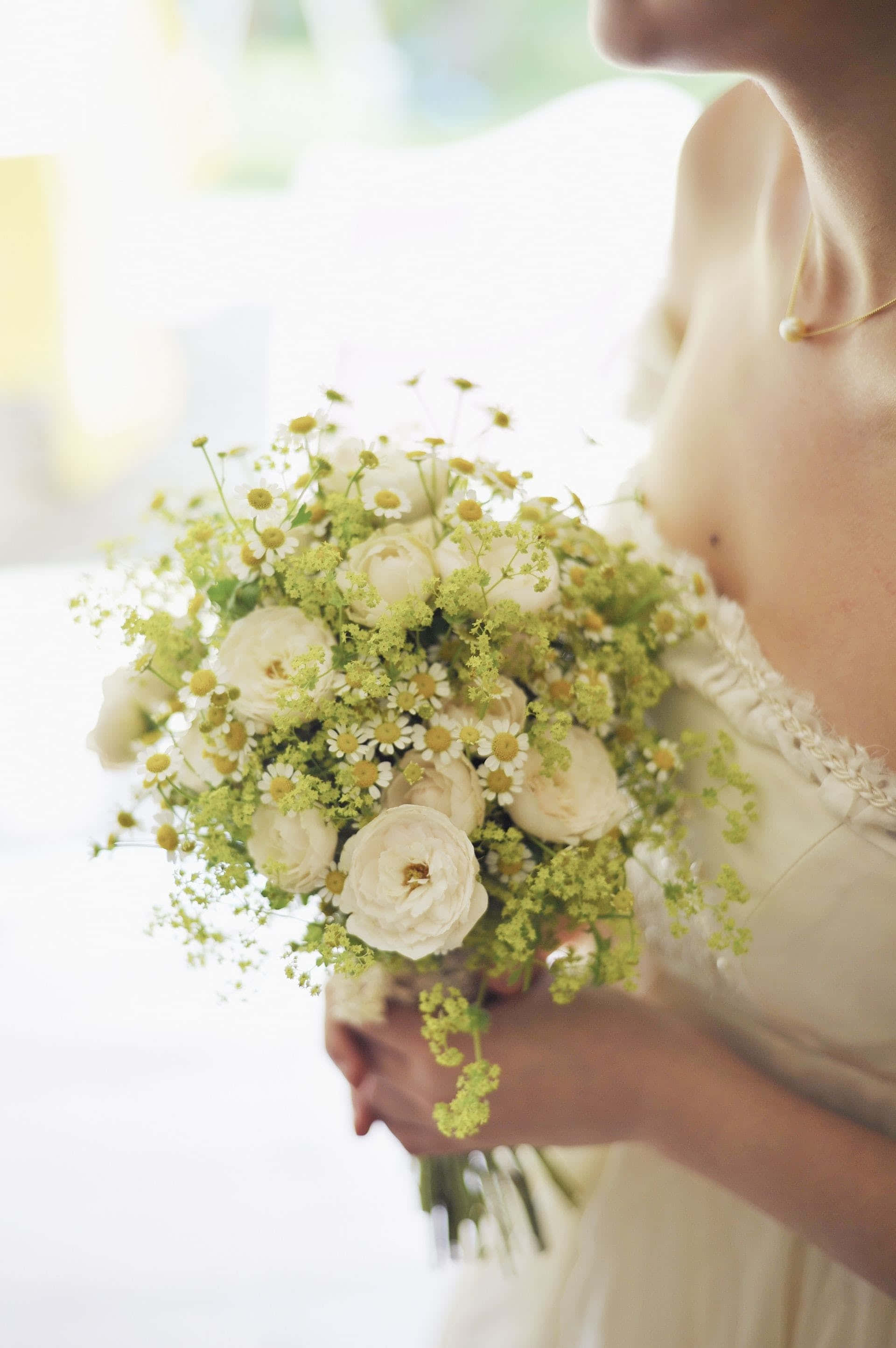 wedding flowers, cream gown, white ranunculus, 2K Phone Wallpaper