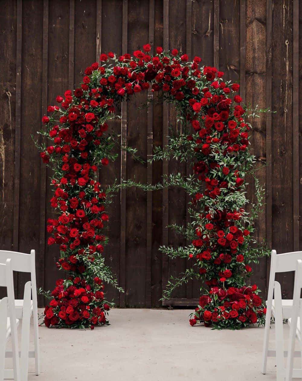 roses wedding, vibrant red roses, lush greenery, SD Phone Wallpaper