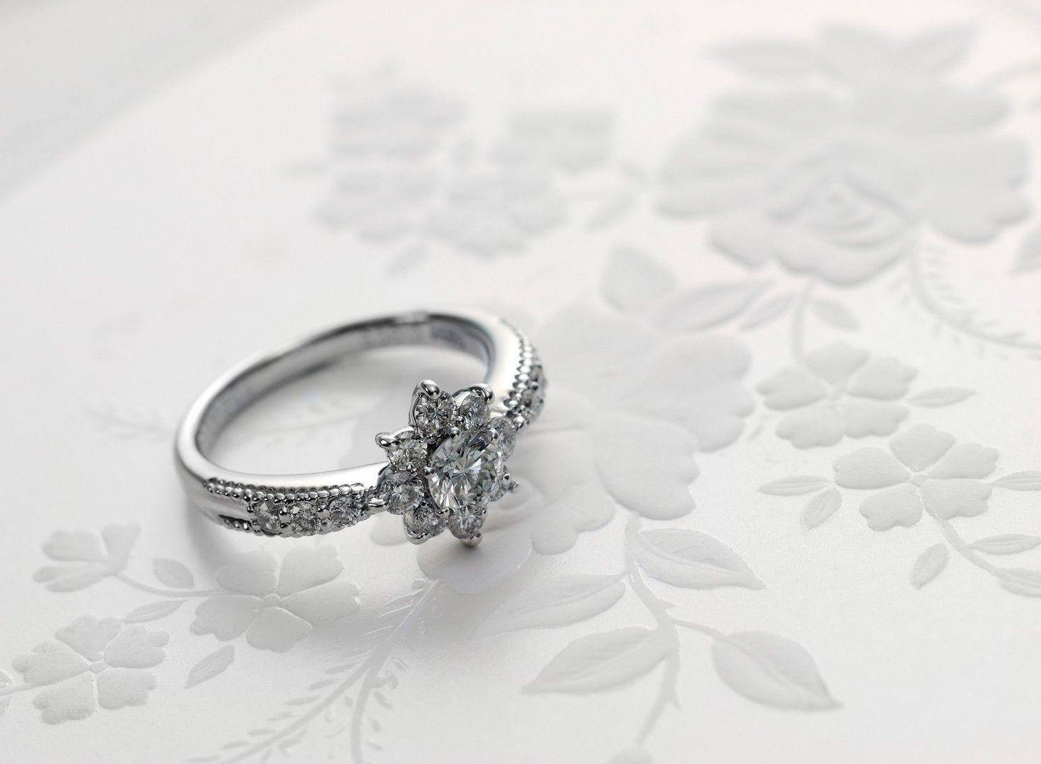 silver diamond wedding ring, diamond engagement ring, floral diamond accents, HD Desktop Wallpaper