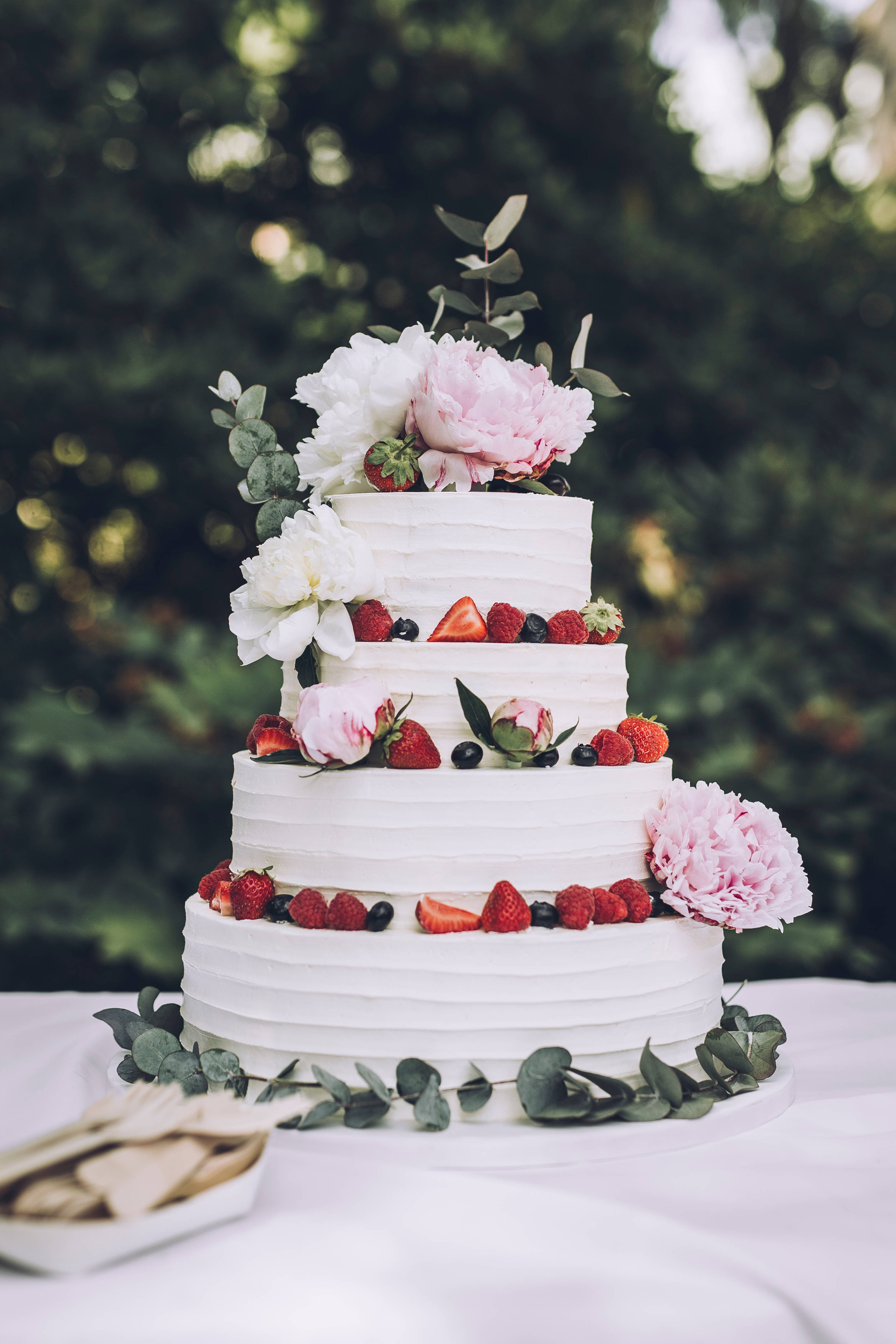 Mixed Berries Roses Wedding Cake, four-tiered white wedding cake, pink peonies, 4K Phone Wallpaper