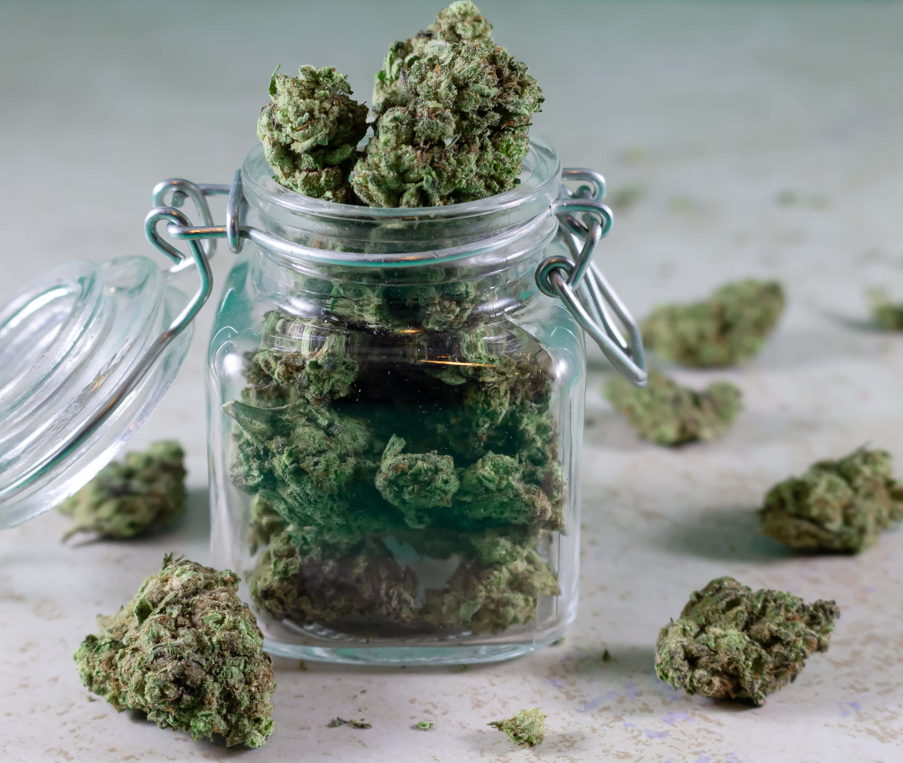 Weed Blunt, glass jar, green cannabis buds, 2K Desktop Wallpaper