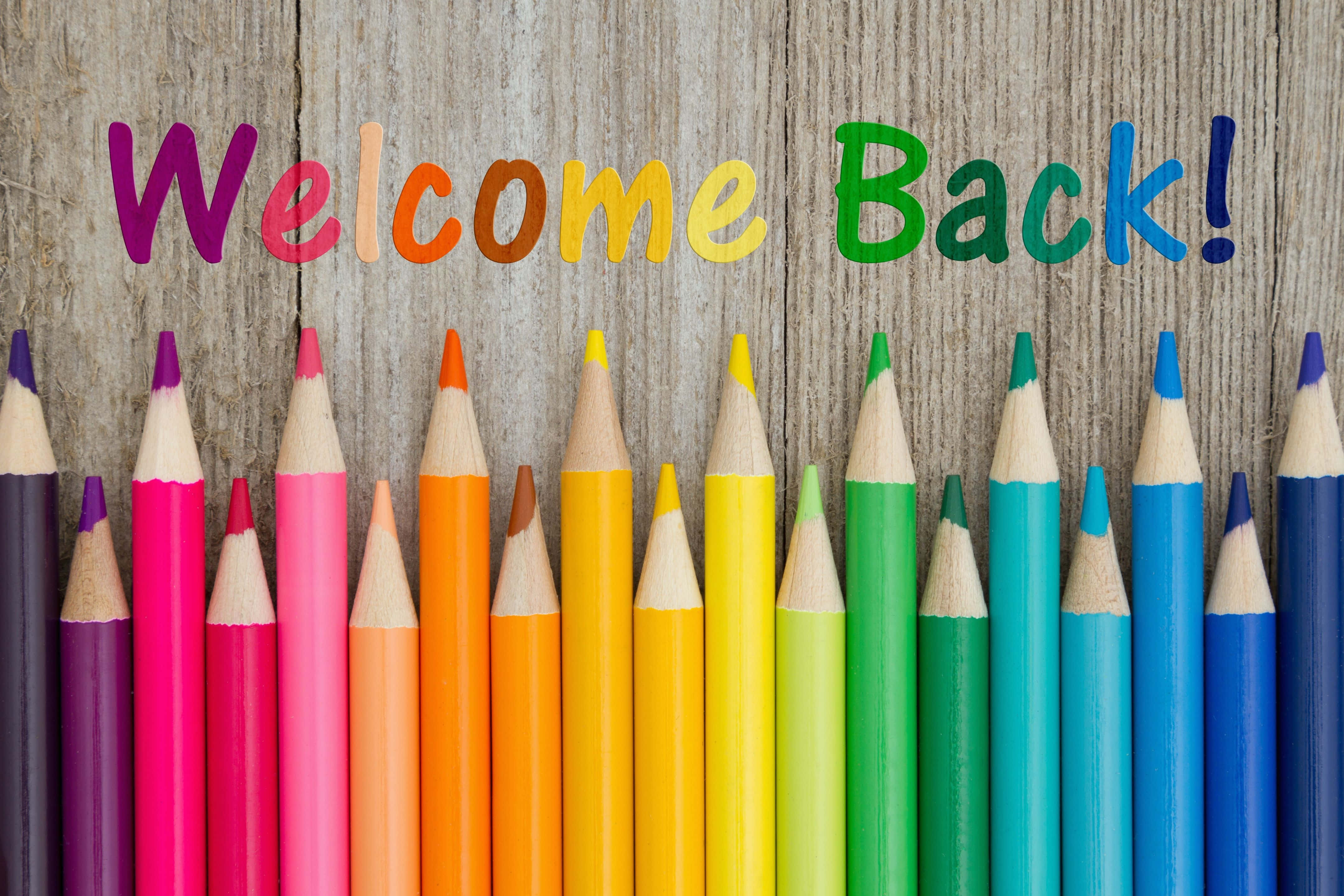Welcome Back, colored pencils, rainbow order, 4K Desktop Wallpaper
