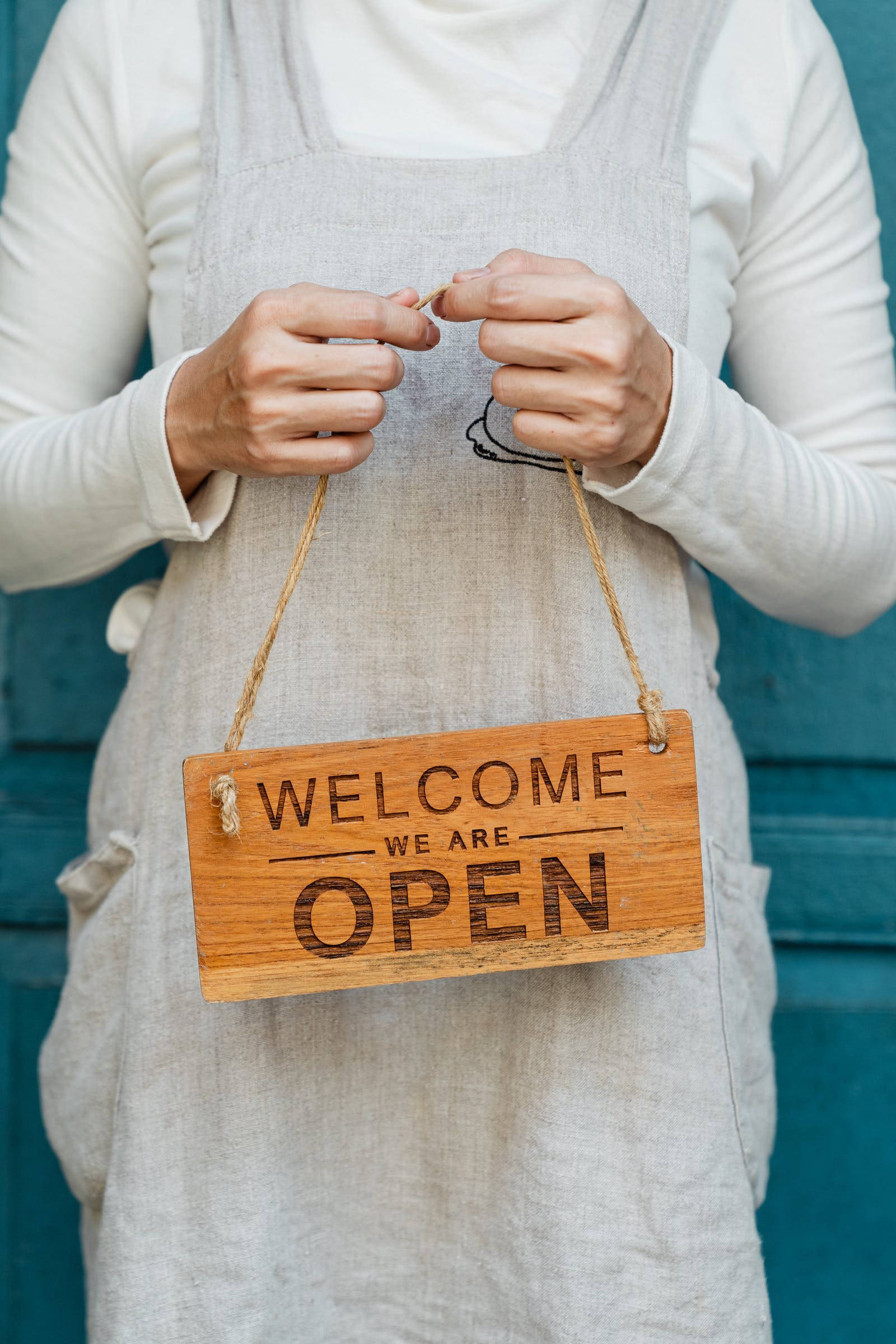 WELCOME WE ARE OPEN, beige apron, wooden sign, Full HD Phone Wallpaper