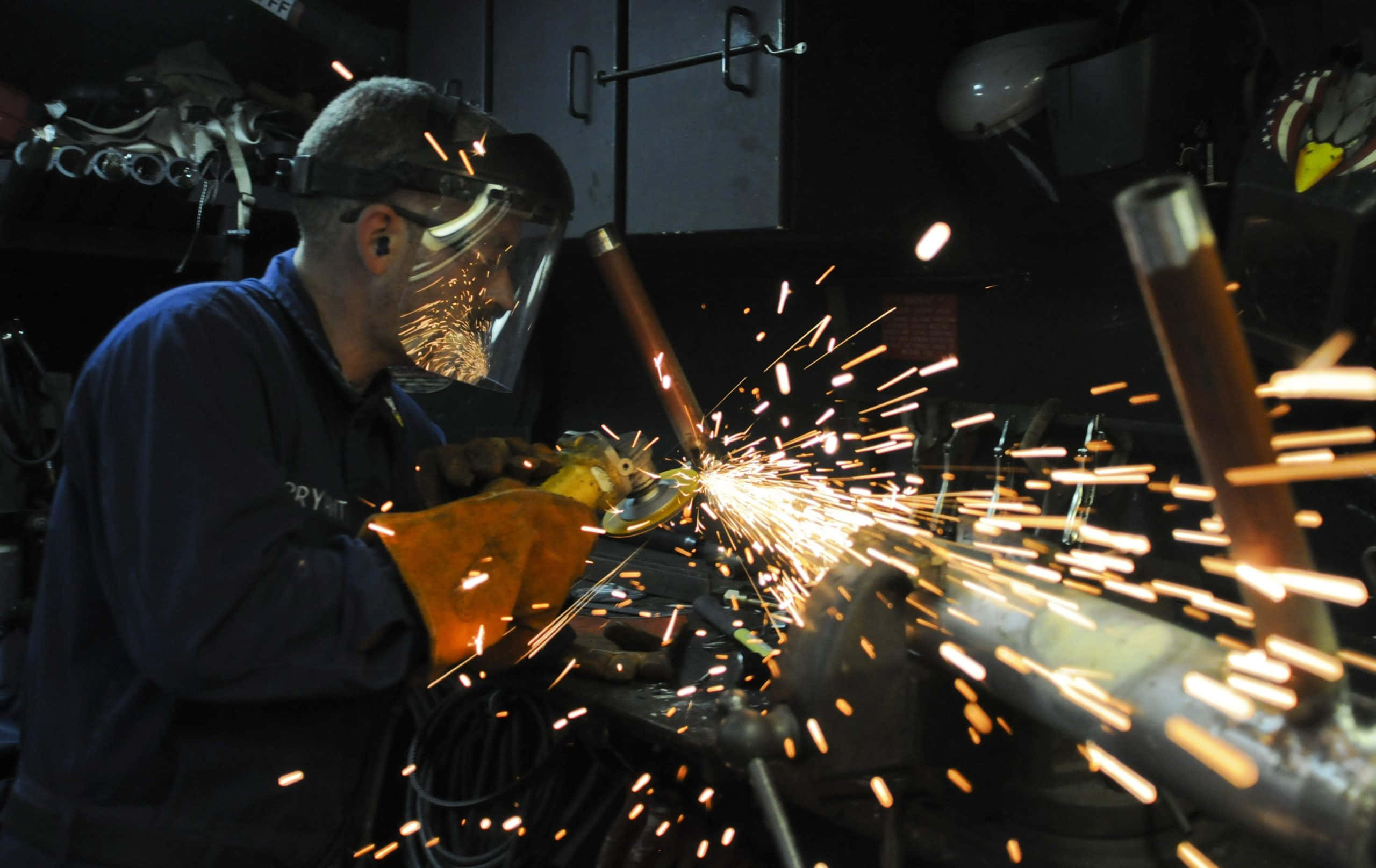 welder, protective gear, sparks, 2K Desktop Wallpaper