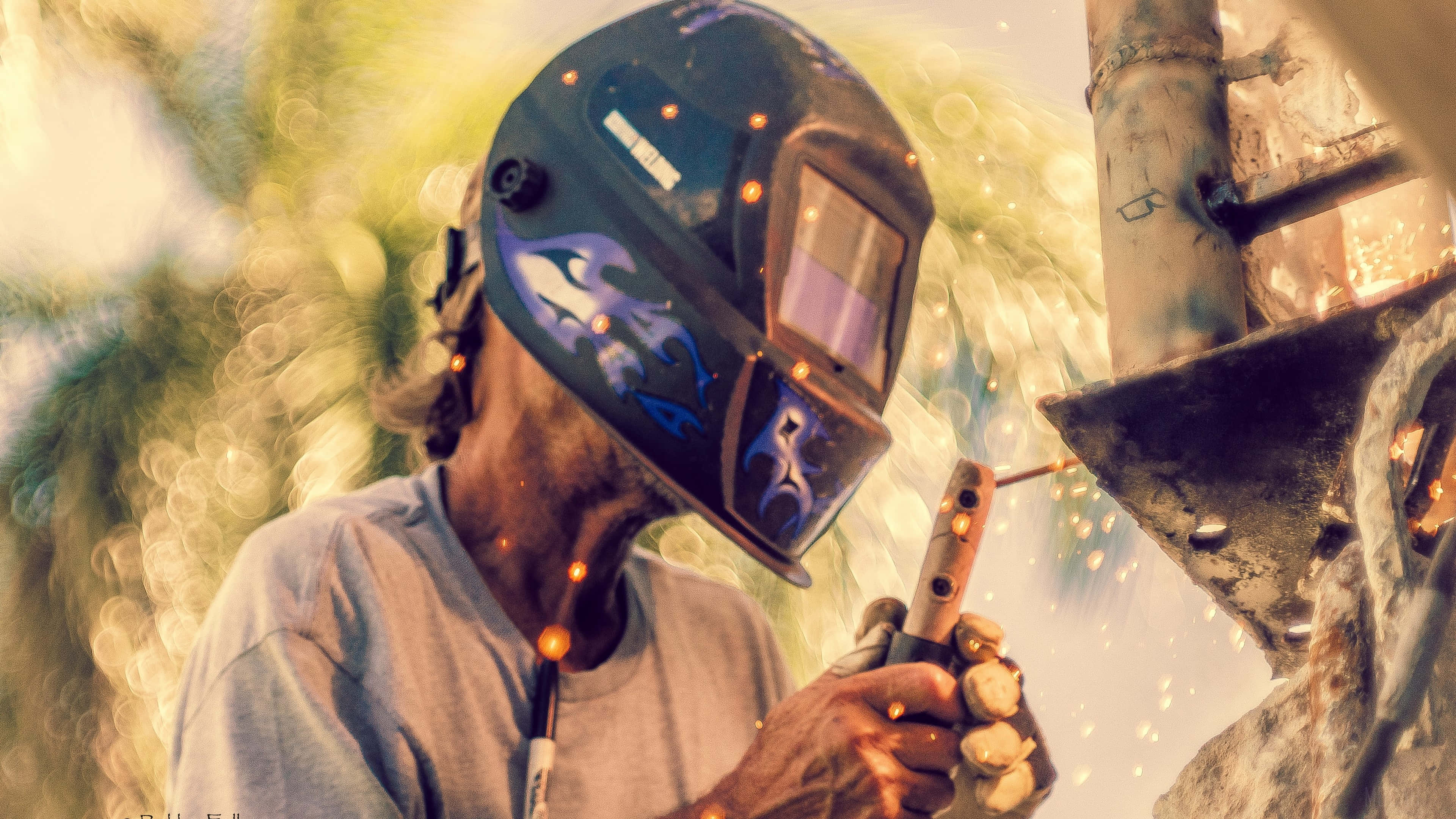 welding, flame-decorated helmet, sparks, 4K Desktop Wallpaper