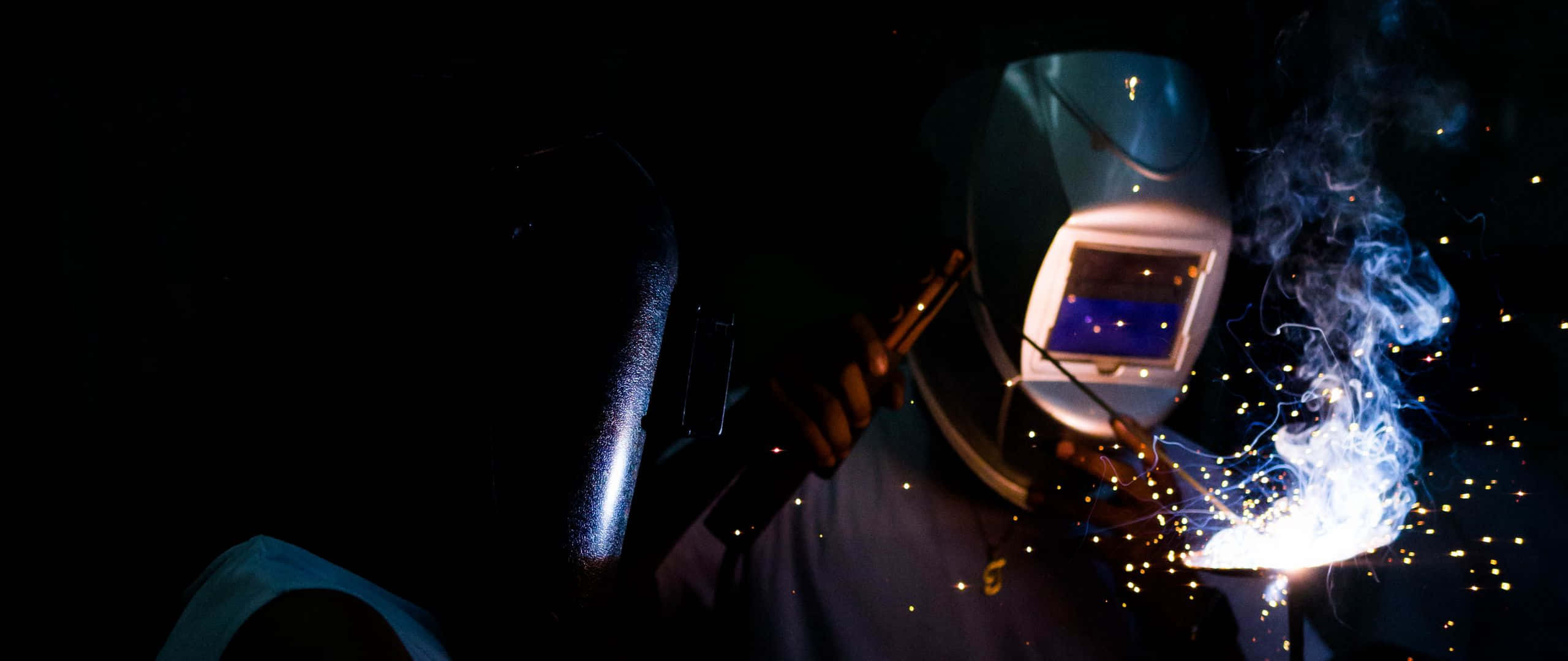 welding, torch, sparks, 2K Desktop Wallpaper