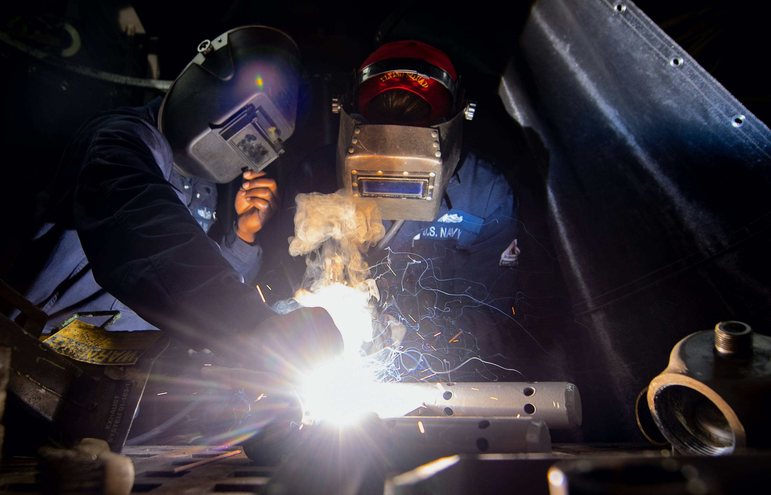 Ship Maintenance Navy Welding Light, welders, helmets, 2K Desktop Wallpaper