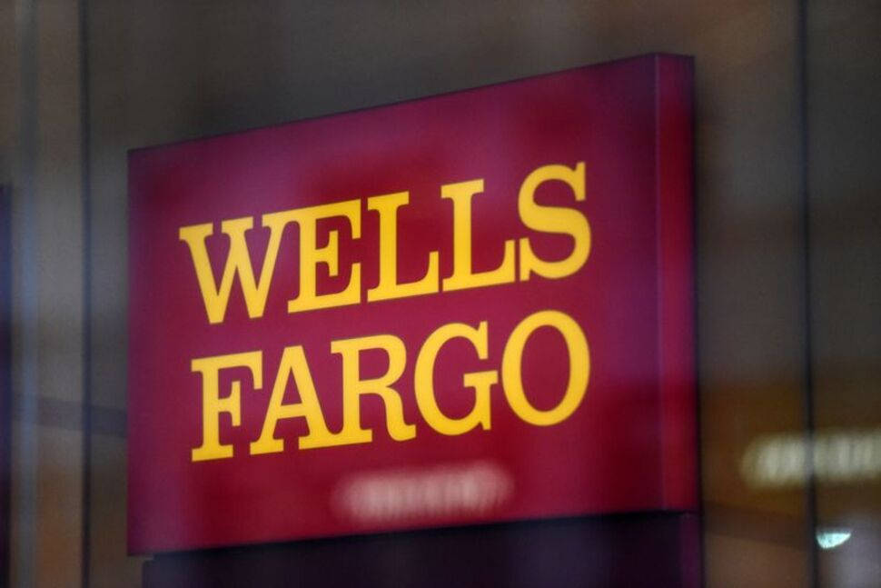 Wells Fargo sign, red, bold yellow lettering, SD Desktop Wallpaper
