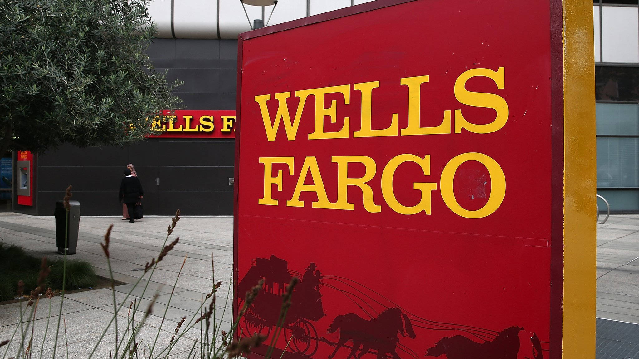 Wells Fargo, red sign, yellow lettering, Full HD Desktop Wallpaper