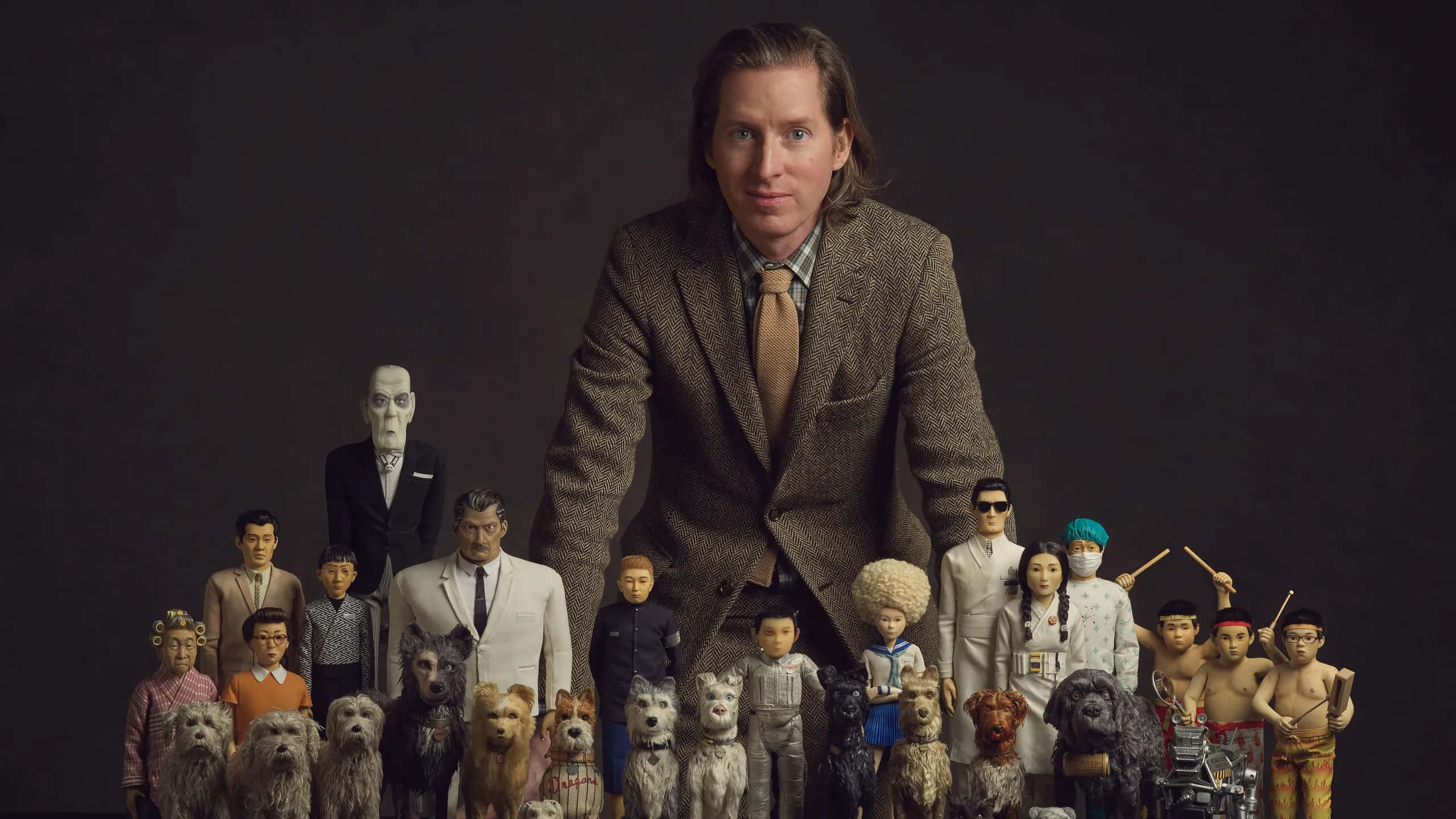 Wes Anderson, tweed suit, figurines, 2K Desktop Wallpaper