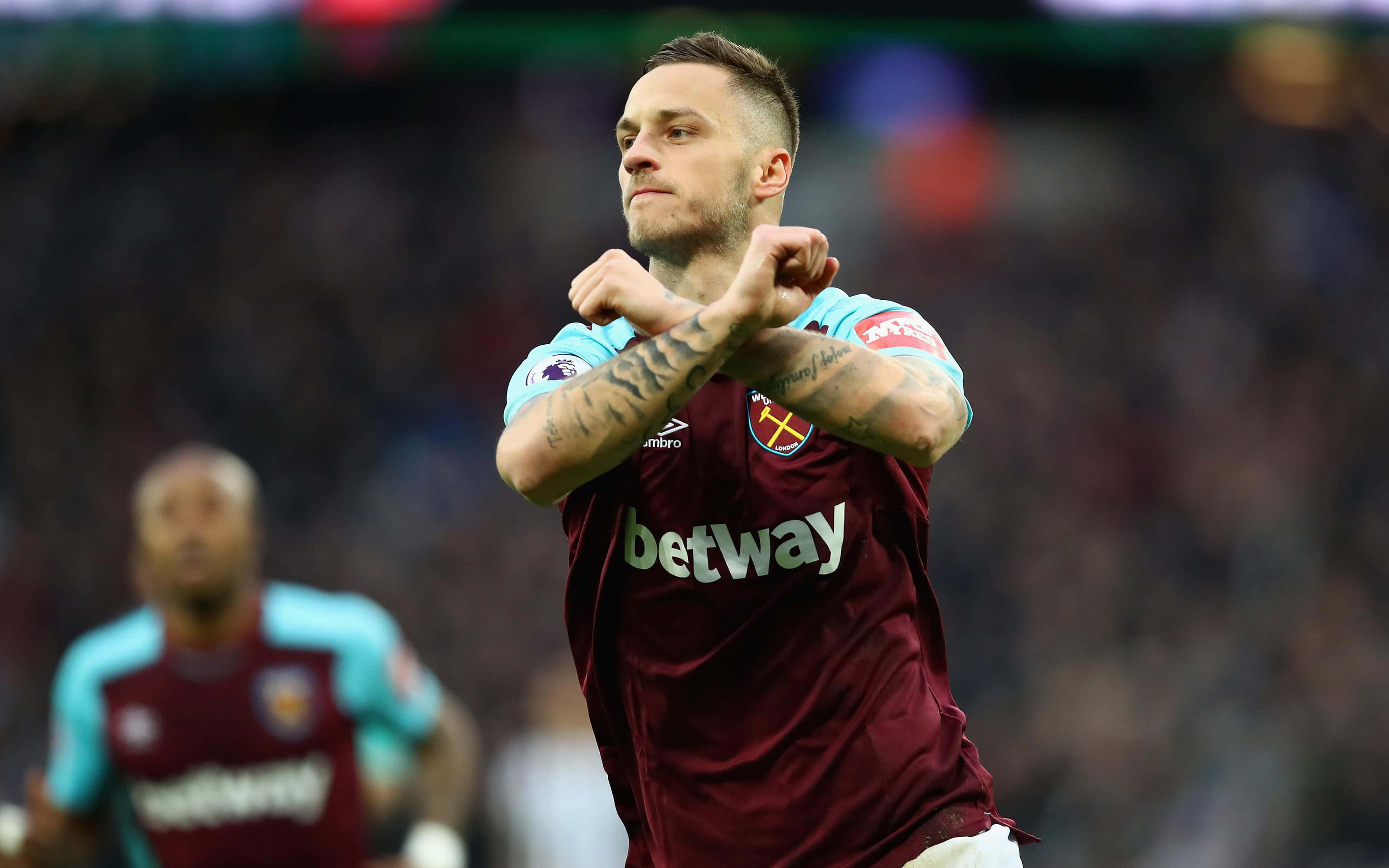 West Ham United FC, maroon and light blue jersey, stadium, 4K Desktop Wallpaper