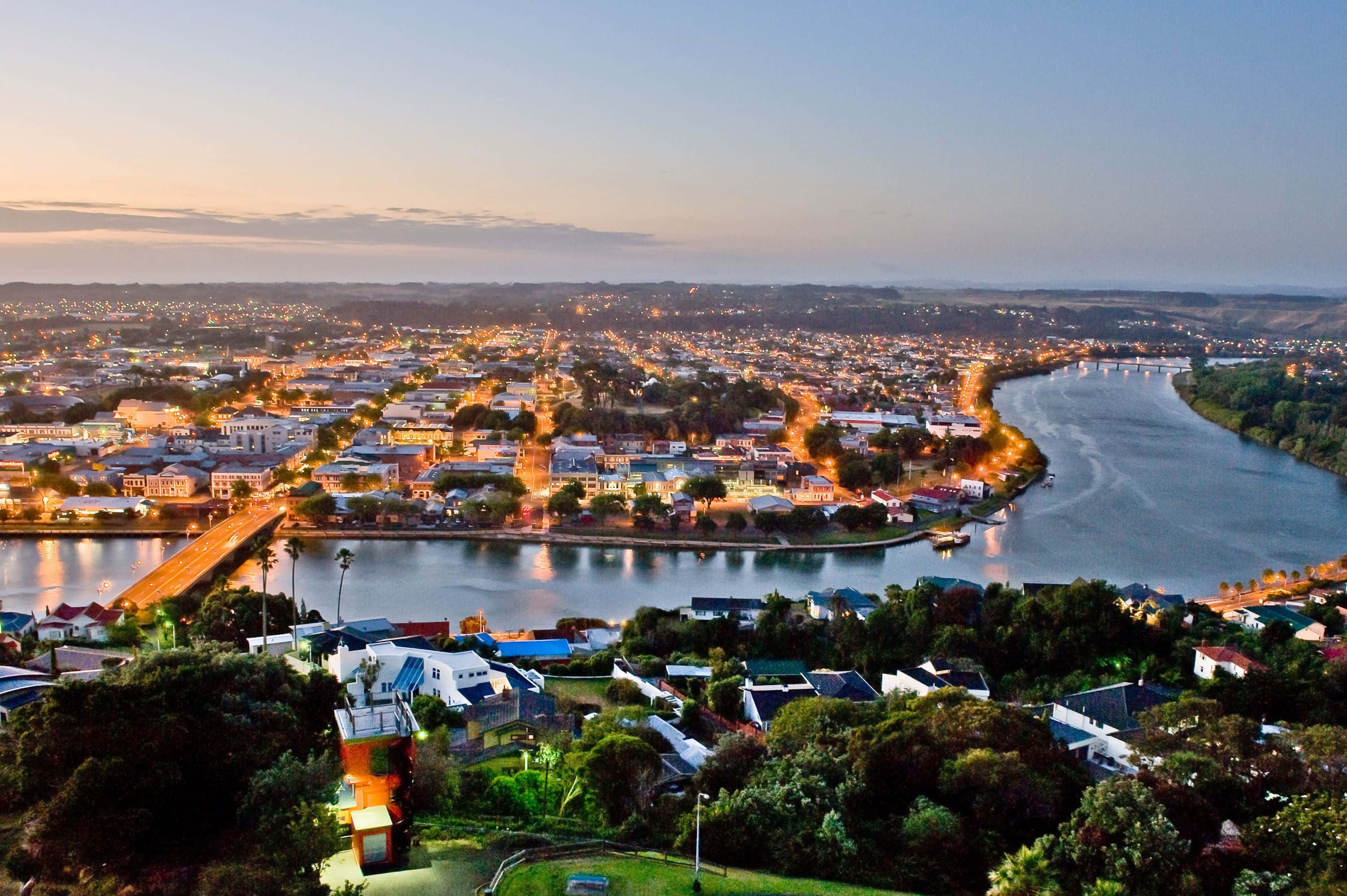 Whanganui River, twilight, dusk, 2K Desktop Wallpaper