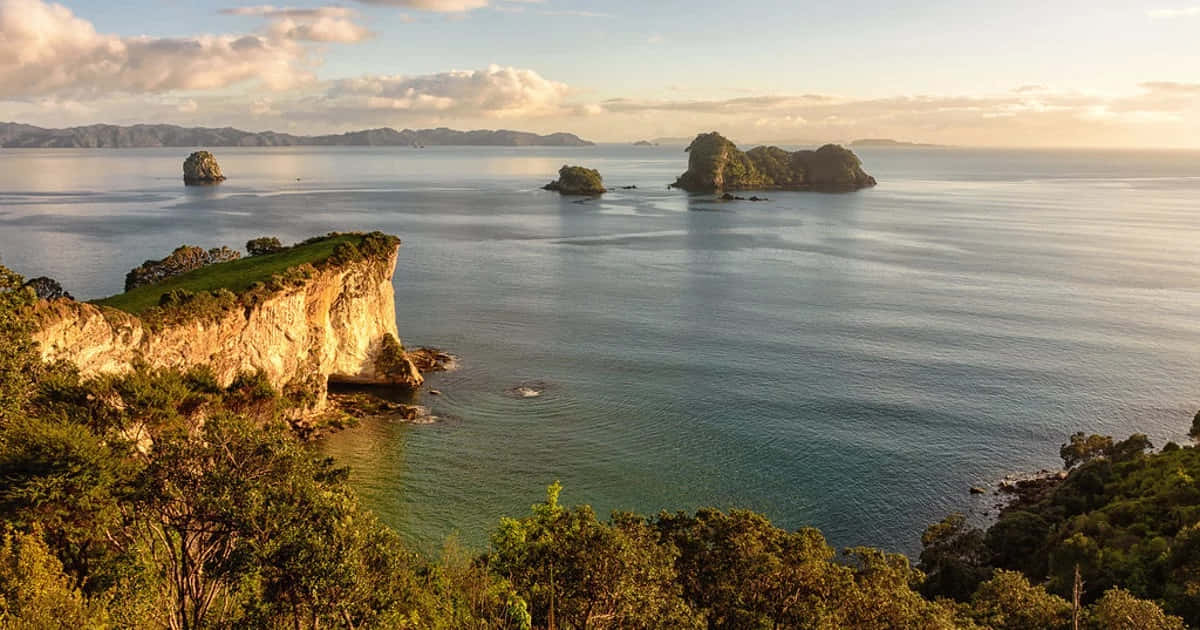 Whanganui, coastal cliffs, islands, SD Desktop Wallpaper