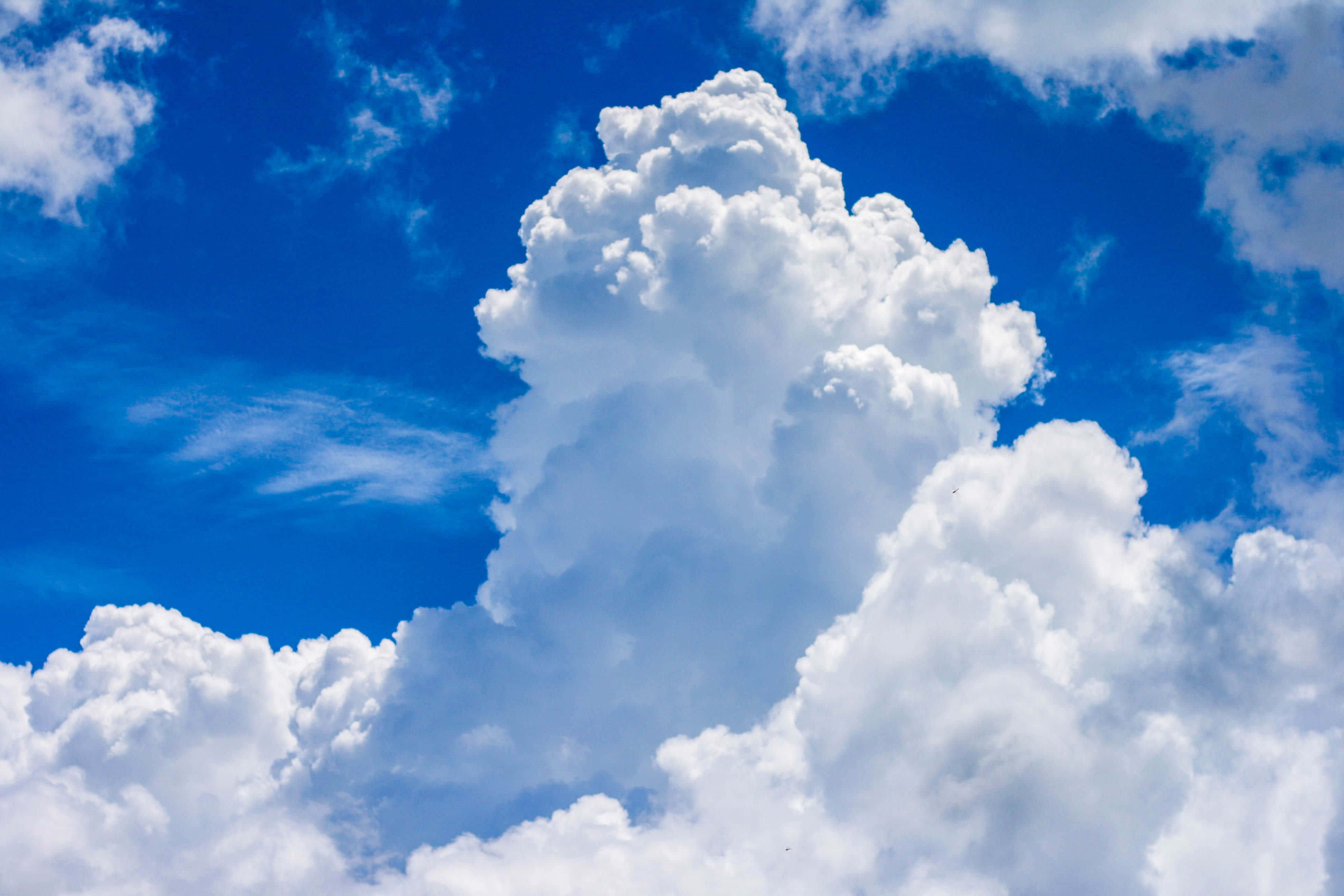 Clouds 4K, cumulus cloud, vibrant blue sky, 4K Desktop Wallpaper