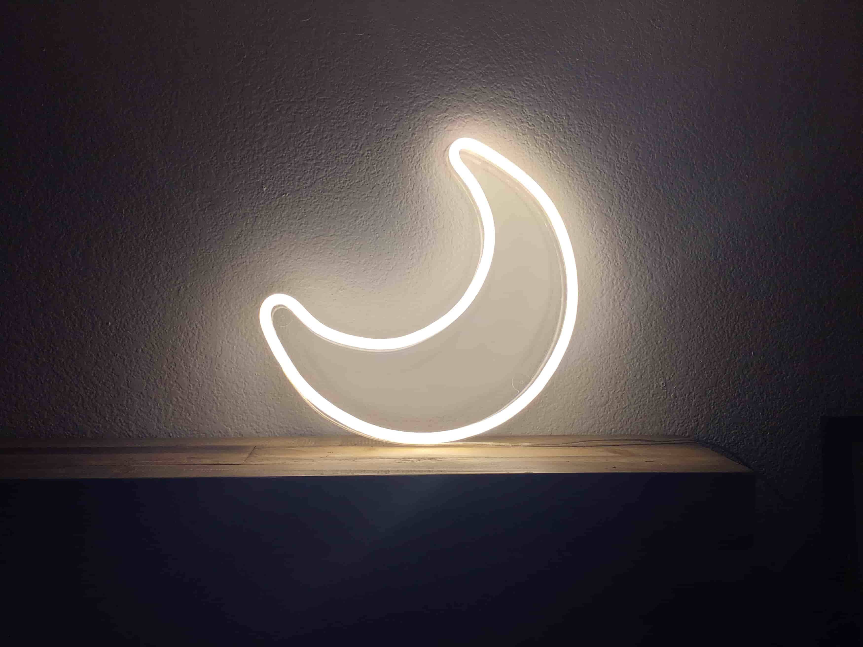 Crescent Moon, White Neon, Neon Sign, 2K Desktop Wallpaper