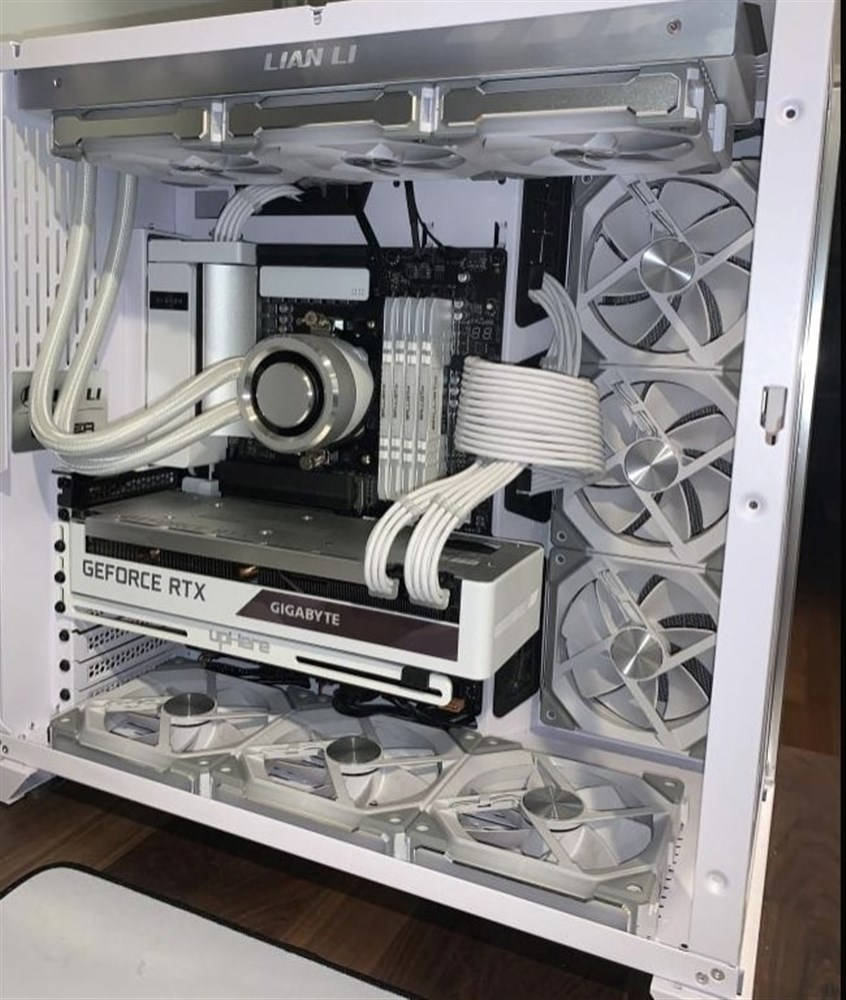White PC, custom PC case, liquid CPU cooler, SD Phone Wallpaper