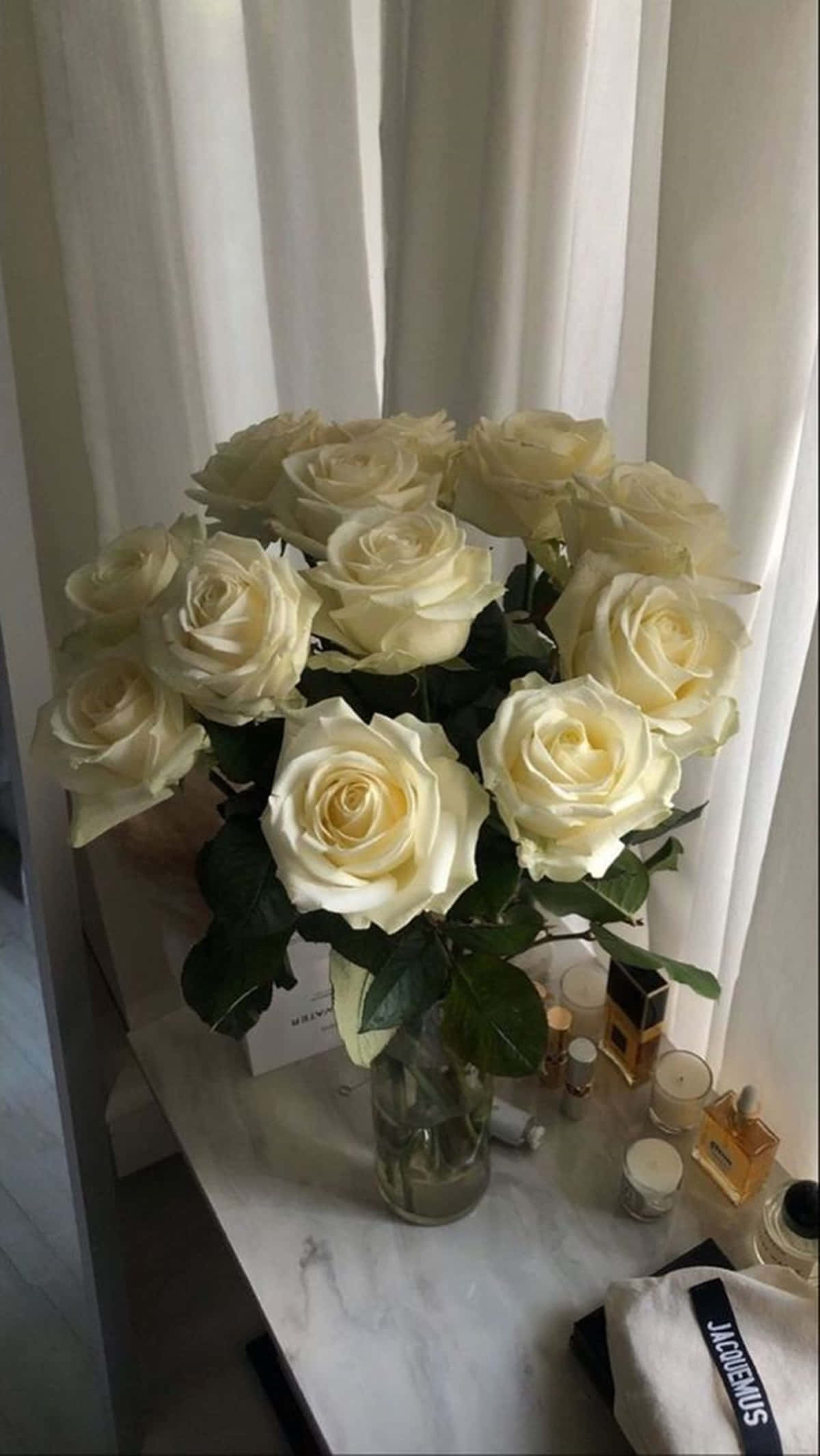 white rose, creamy white roses, glass vase, Full HD Phone Wallpaper