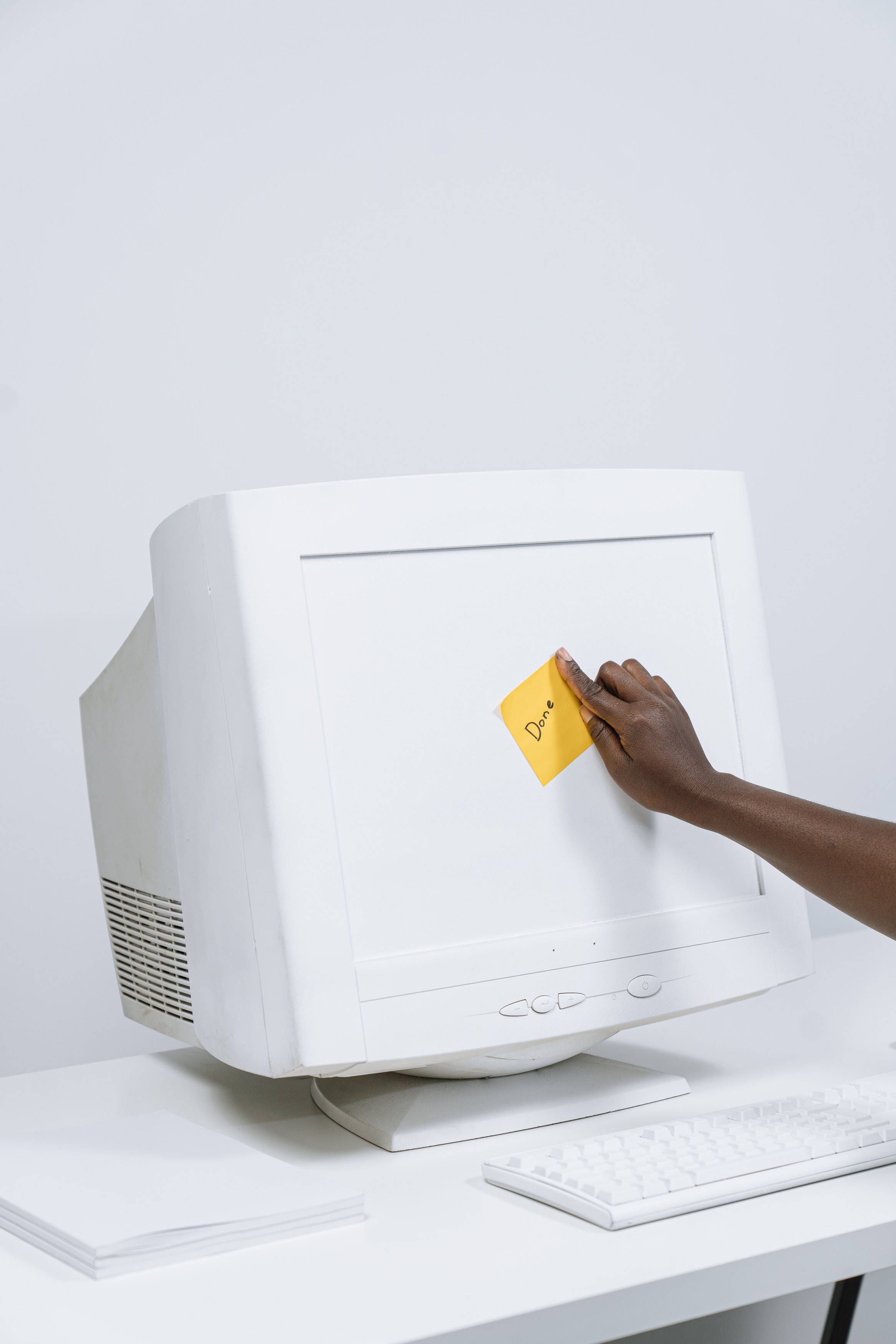 vintage white CRT computer monitor, yellow sticky note, Done, 2K Phone Wallpaper