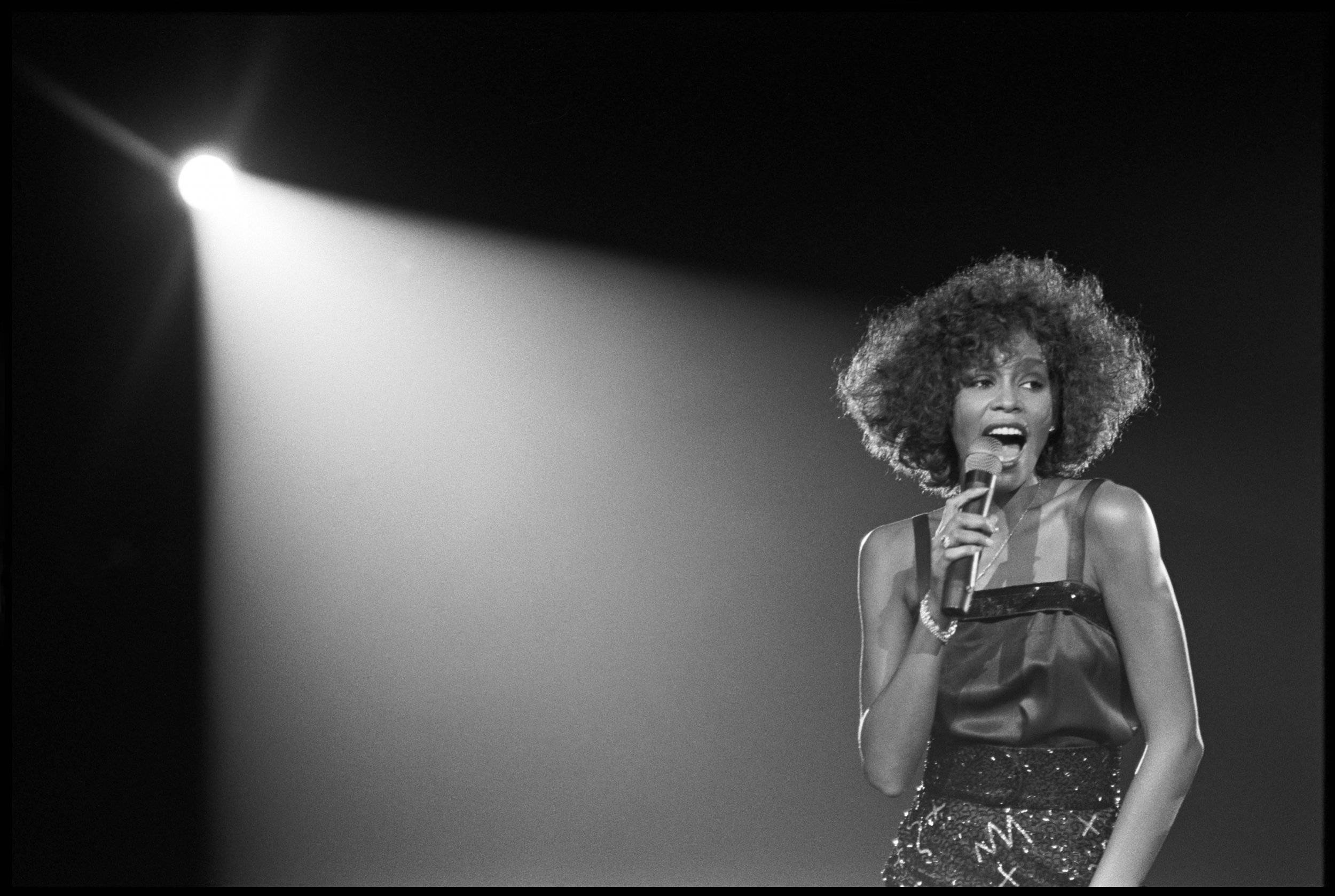 Whitney Houston, under the spotlight, black and white photo, Full HD Desktop Wallpaper