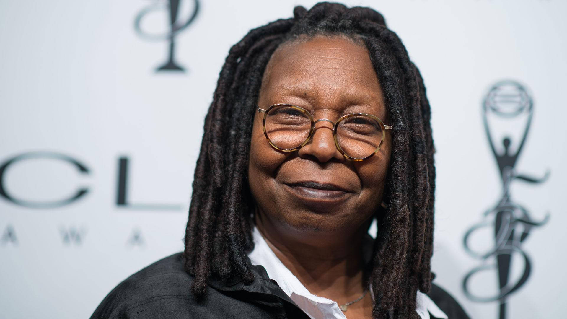 Whoopi Goldberg, red carpet, awards event, Full HD Desktop Wallpaper